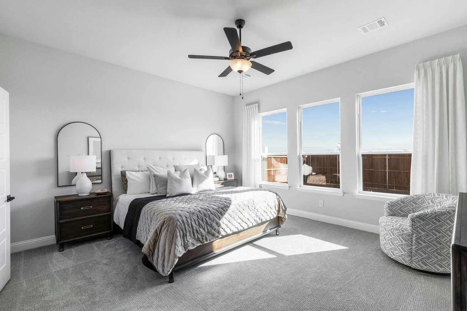 Master bedroom of Kentsdale Farms home in DeSoto, TX by Kindred Homes