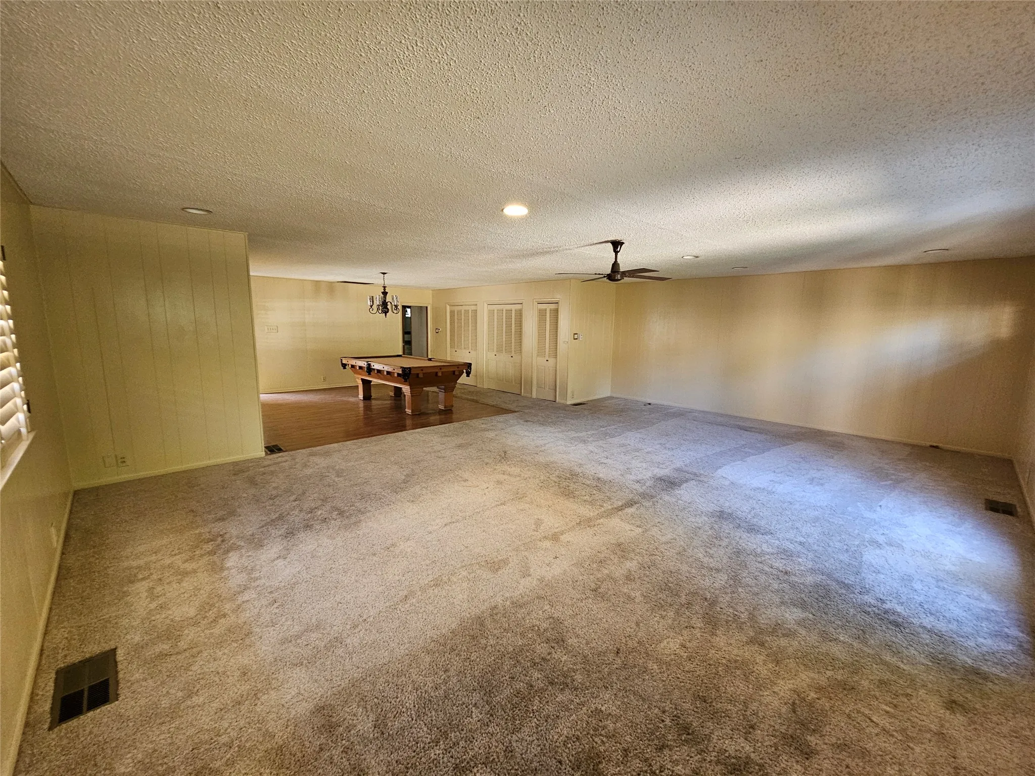 Single Family Residence For Sale in Cooke County , 726 S Lindsay Street, Gainesville, Texas 76240, 2 Bedrooms, 2 Bathrooms, Garage spaces, 2,204 Sqft, built in 1930, Price $268,000, mls#21341072, Real Estate Agent in Gainesville, Homes For Sale in Cooke county, Homes For Sale in Gainesville, Realtor in Gainesville Texas, Real Estate Brokerage Independent Realty Texas, Luminita Cordes Realtor