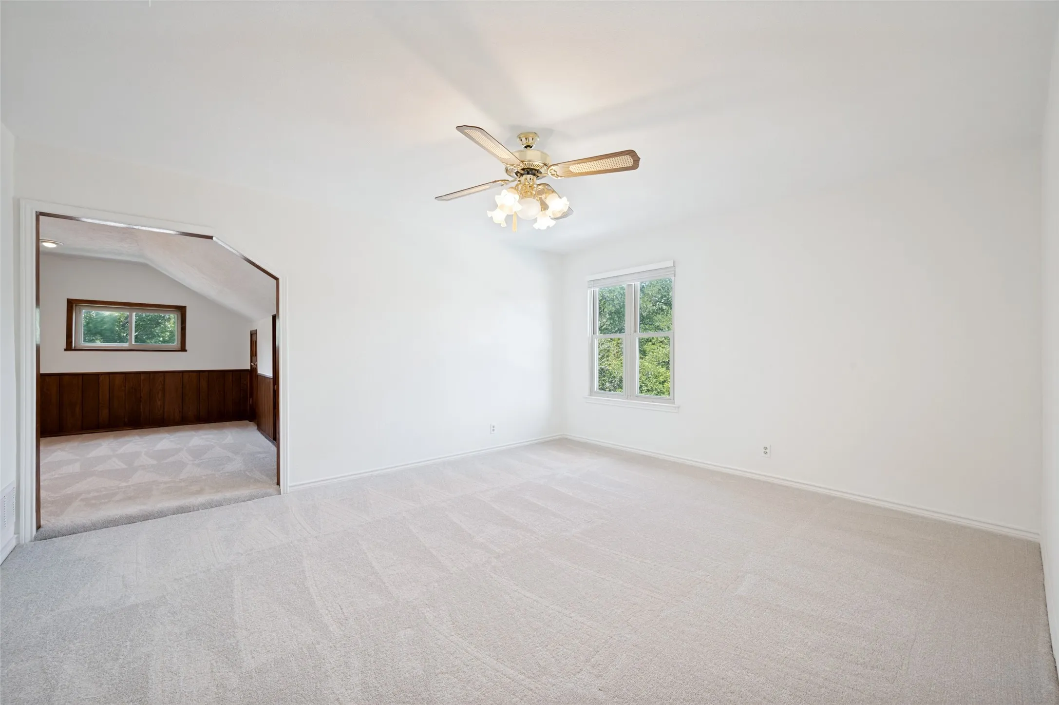 Single Family Residence For Sale in Collin County , 337 Ridgebriar Drive, Richardson, Texas 75080, 3 Bedroom, 3 Bathroom, 2 Garage spaces, 3,213 Sqft, built in 1972, mls#21334619, Real Estate Agent in Richardson, Homes For Sale in Collin county, Homes For Sale in Richardson, Realtor in Richardson Texas, Real Estate Brokerage Independent Realty Texas, Luminita Cordes Realtor