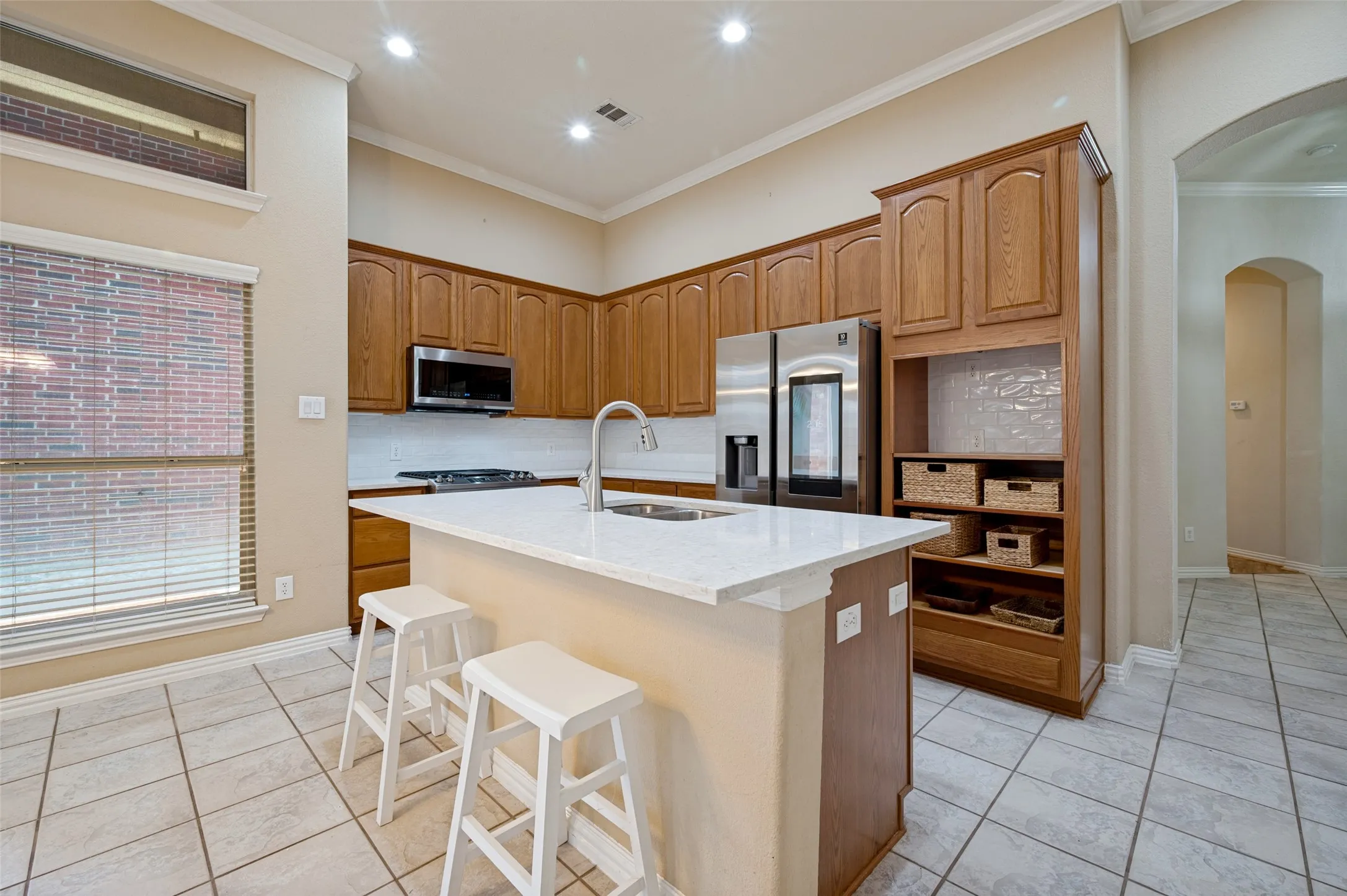 Single Family Residence For Sale in Collin County , 4582 ROCK CREEK Lane, Frisco, Texas 75034, 3 Bedroom, 2 Bathroom, 2 Garage spaces, 1,967 Sqft, built in 2004, mls#21335758, Real Estate Agent in Frisco, Homes For Sale in Collin county, Homes For Sale in Frisco, Realtor in Frisco Texas, Real Estate Brokerage Independent Realty Texas, Luminita Cordes Realtor