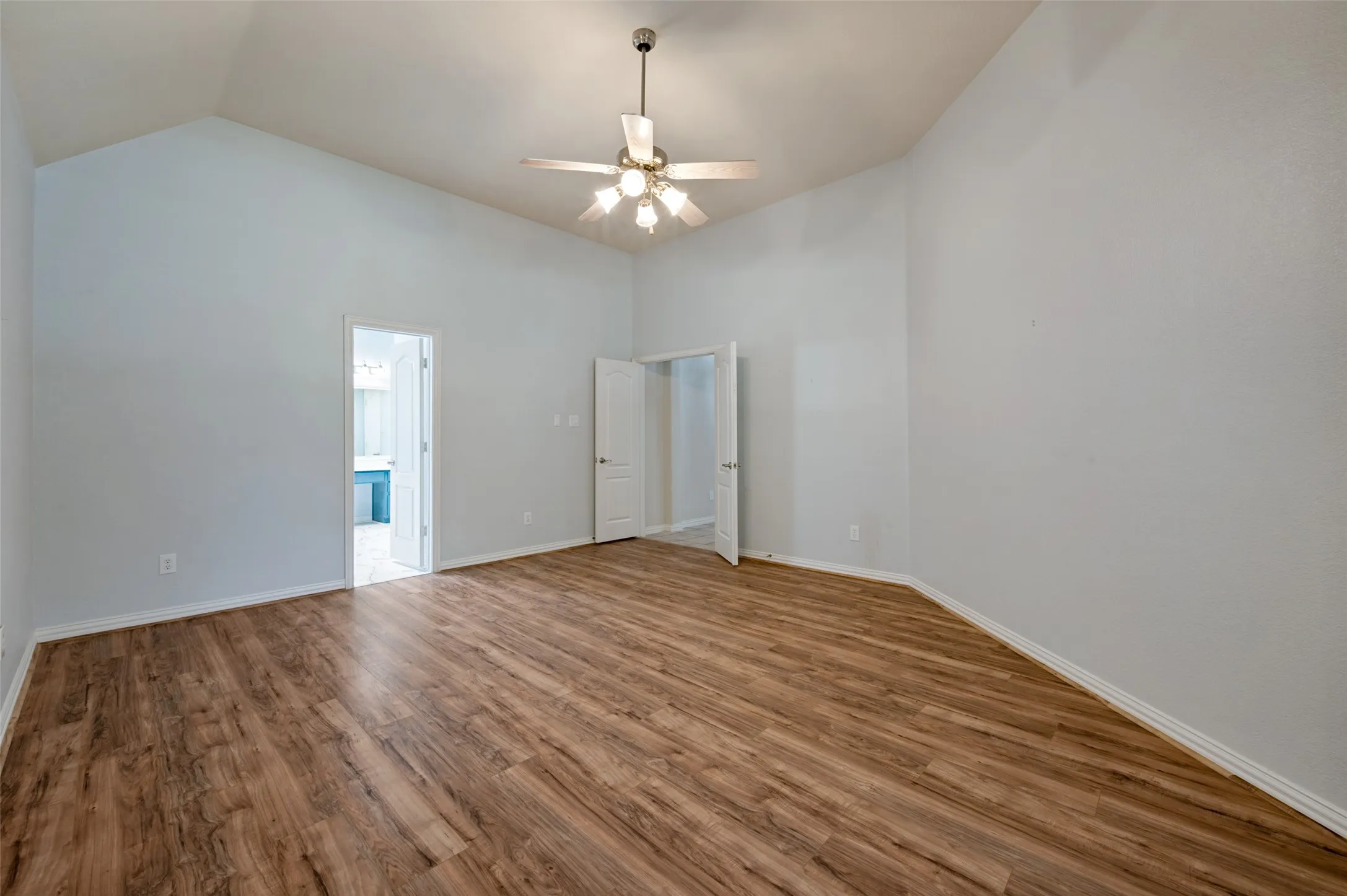Single Family Residence For Sale in Collin County , 4582 ROCK CREEK Lane, Frisco, Texas 75034, 3 Bedroom, 2 Bathroom, 2 Garage spaces, 1,967 Sqft, built in 2004, mls#21335758, Real Estate Agent in Frisco, Homes For Sale in Collin county, Homes For Sale in Frisco, Realtor in Frisco Texas, Real Estate Brokerage Independent Realty Texas, Luminita Cordes Realtor
