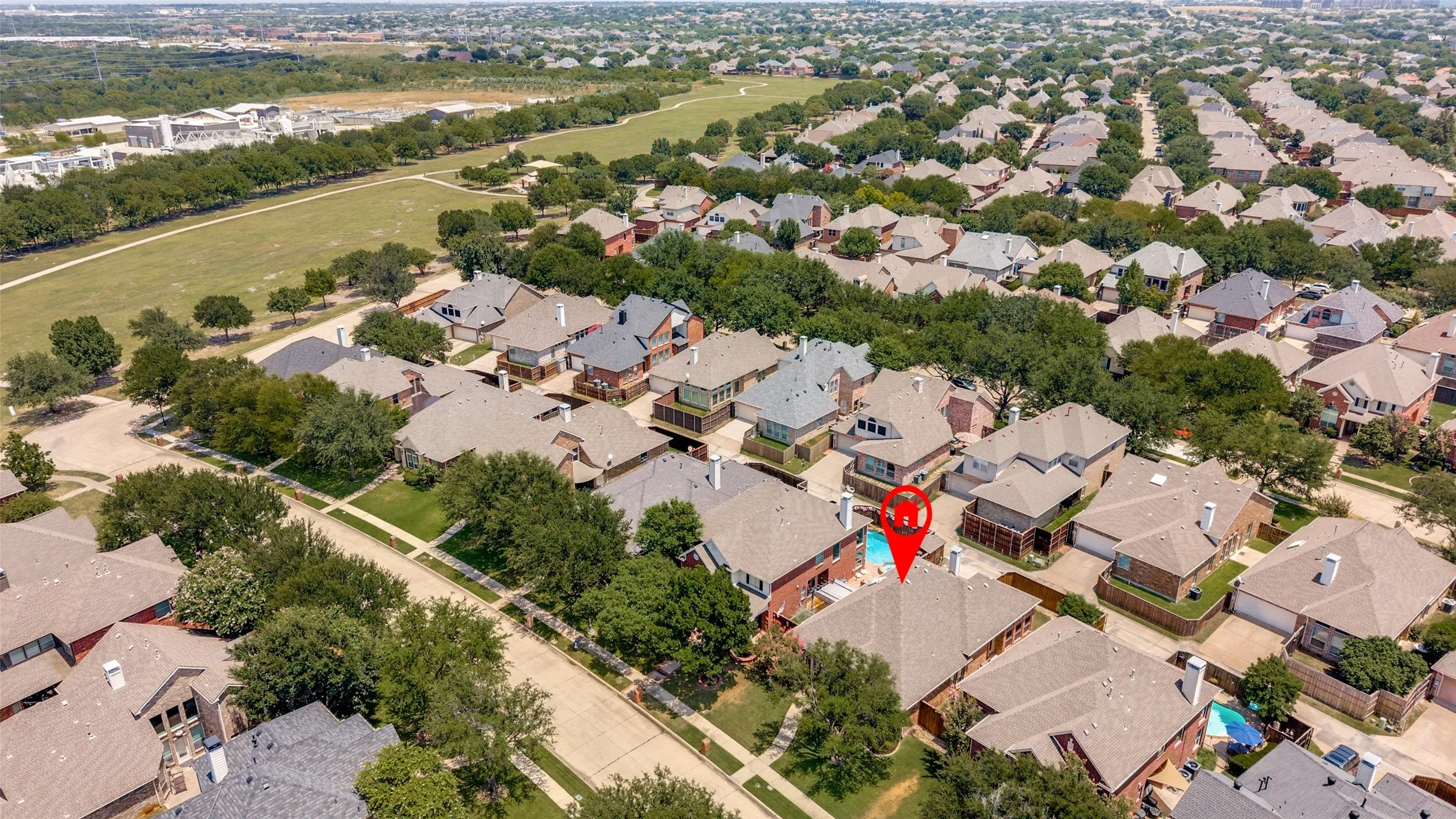 Listing walking distance to Grand Park