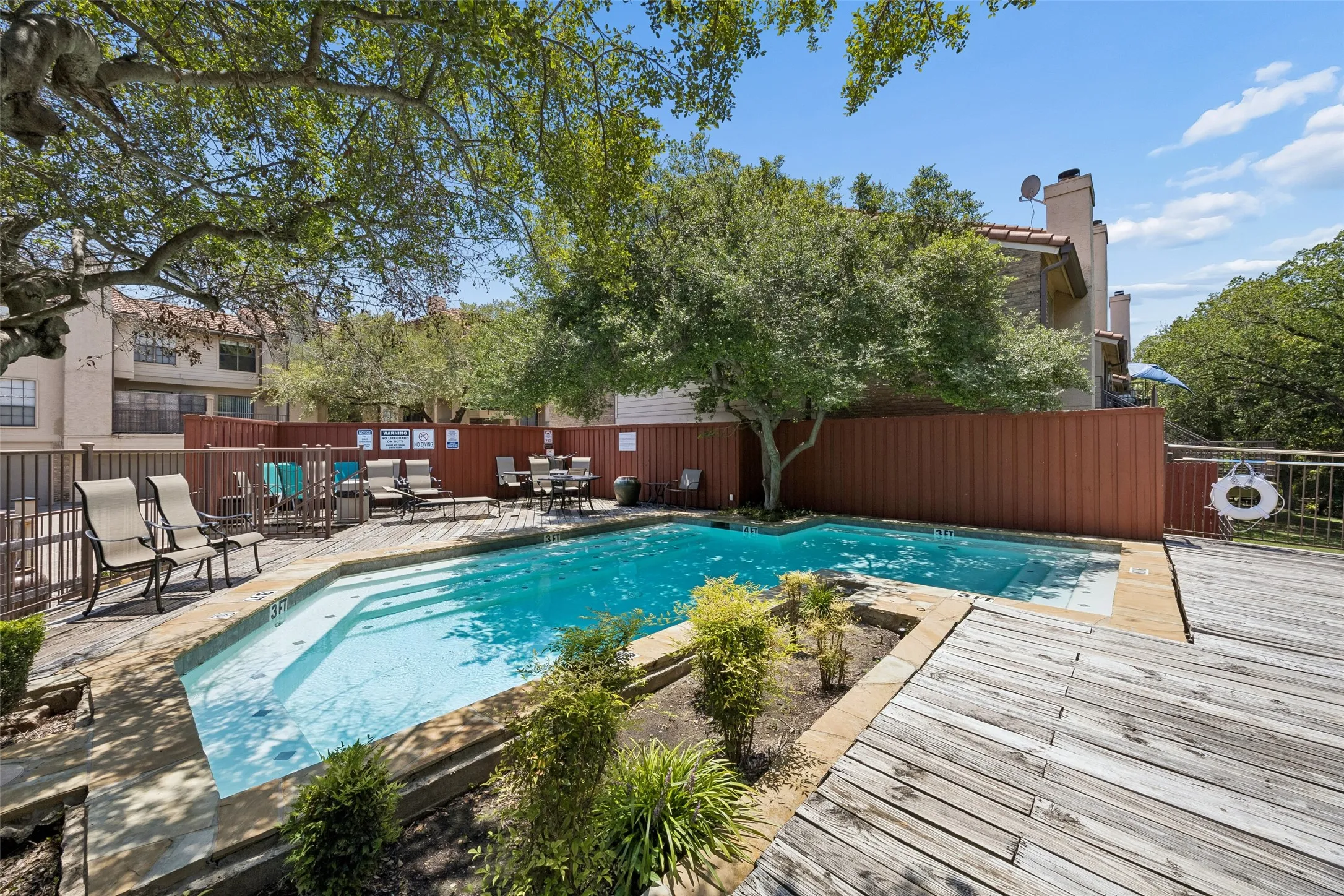 Condominium For Sale in Dallas County , 4777 Cedar Springs Road 3E, Dallas, Texas 75219, 2 Bedroom, 2 Bathroom, 2 Garage spaces, 1,015 Sqft, built in 1983, mls#21329472, Real Estate Agent in Dallas, Homes For Sale in Dallas county, Homes For Sale in Dallas, Realtor in Dallas Texas, Real Estate Brokerage Independent Realty Texas, Luminita Cordes Realtor