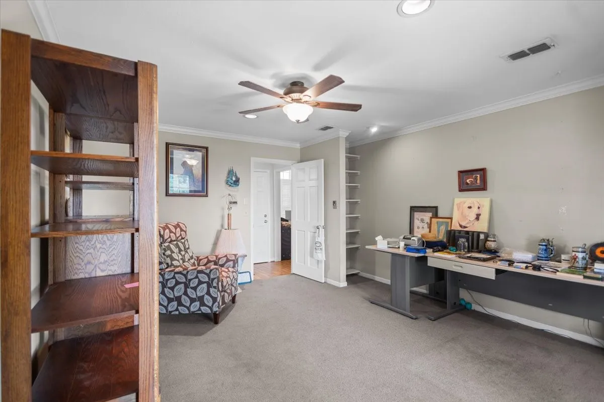 Farm For Sale in Van Zandt County , 280 Vz County Road 4821, Chandler, Texas 75758, 4 Bedroom, 4 Bathroom, 2 Garage spaces, 3,102 Sqft, built in 1994, mls#21339485, Real Estate Agent in Chandler, Homes For Sale in Van Zandt county, Homes For Sale in Chandler, Realtor in Chandler Texas, Real Estate Brokerage Independent Realty Texas, Luminita Cordes Realtor