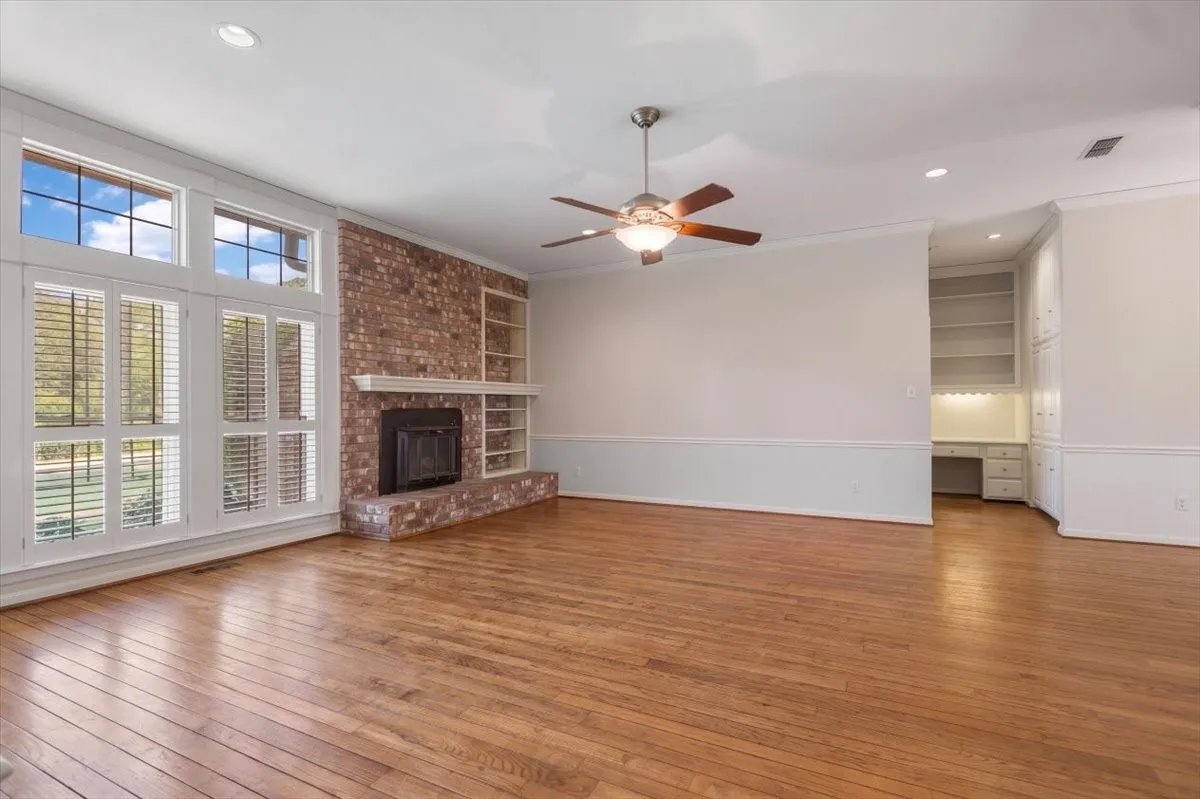 Farm For Sale in Van Zandt County , 280 Vz County Road 4821, Chandler, Texas 75758, 4 Bedroom, 4 Bathroom, 2 Garage spaces, 3,102 Sqft, built in 1994, mls#21339485, Real Estate Agent in Chandler, Homes For Sale in Van Zandt county, Homes For Sale in Chandler, Realtor in Chandler Texas, Real Estate Brokerage Independent Realty Texas, Luminita Cordes Realtor
