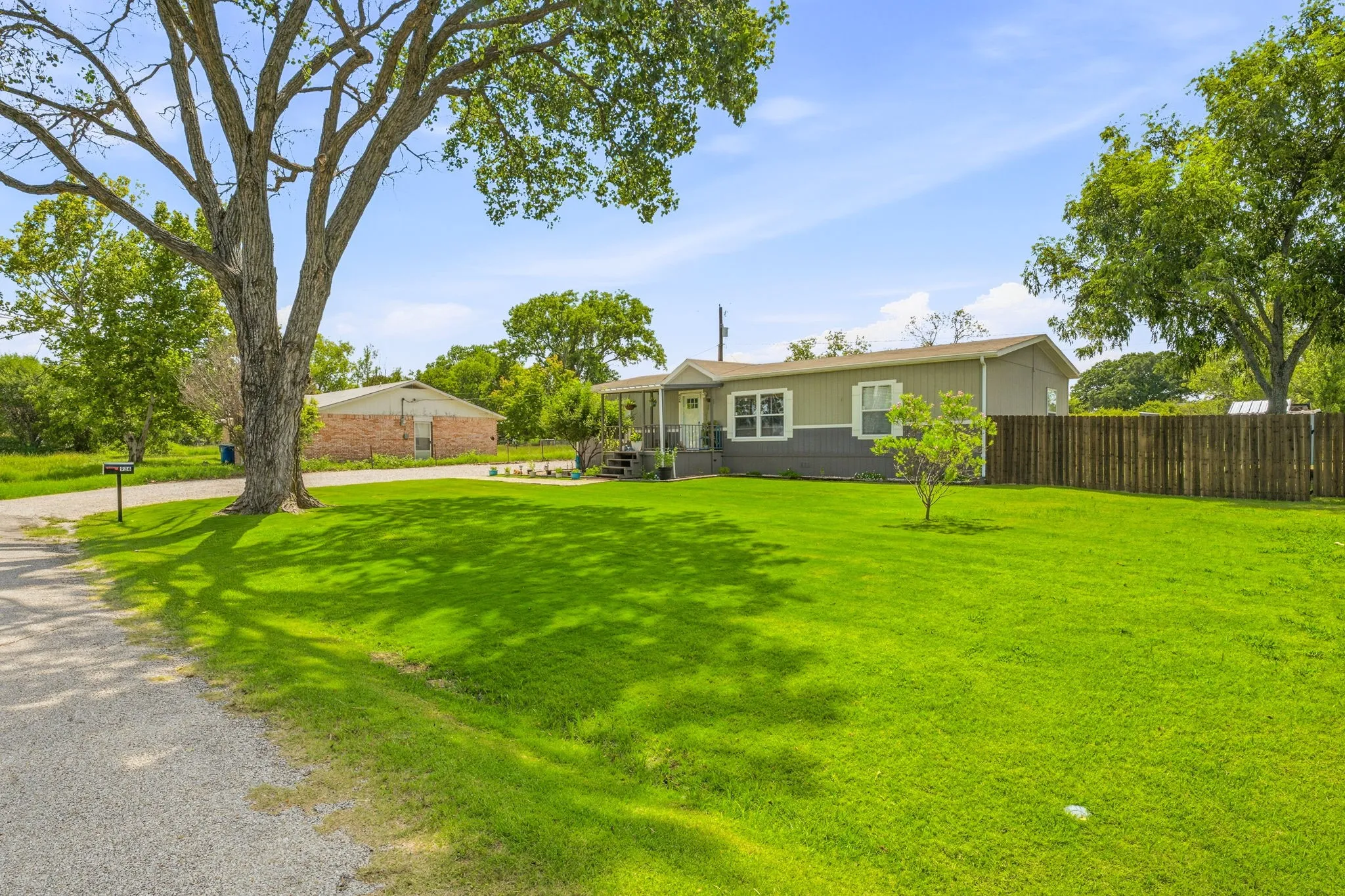 Single Family Residence For Sale in Comanche County , 936 Apache Drive, De Leon, Texas 76444, 3 Bedroom, 2 Bathroom, Garage spaces, 1,512 Sqft, built in 2020, mls#21341031, Real Estate Agent in De Leon, Homes For Sale in Comanche county, Homes For Sale in De Leon, Realtor in De Leon Texas, Real Estate Brokerage Independent Realty Texas, Luminita Cordes Realtor