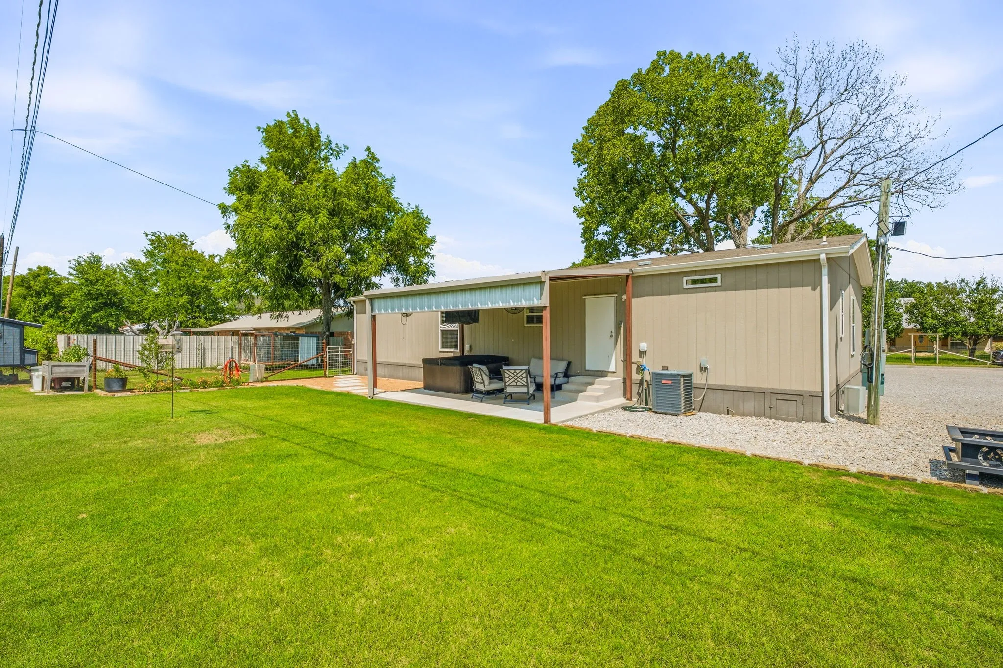 Single Family Residence For Sale in Comanche County , 936 Apache Drive, De Leon, Texas 76444, 3 Bedroom, 2 Bathroom, Garage spaces, 1,512 Sqft, built in 2020, mls#21341031, Real Estate Agent in De Leon, Homes For Sale in Comanche county, Homes For Sale in De Leon, Realtor in De Leon Texas, Real Estate Brokerage Independent Realty Texas, Luminita Cordes Realtor