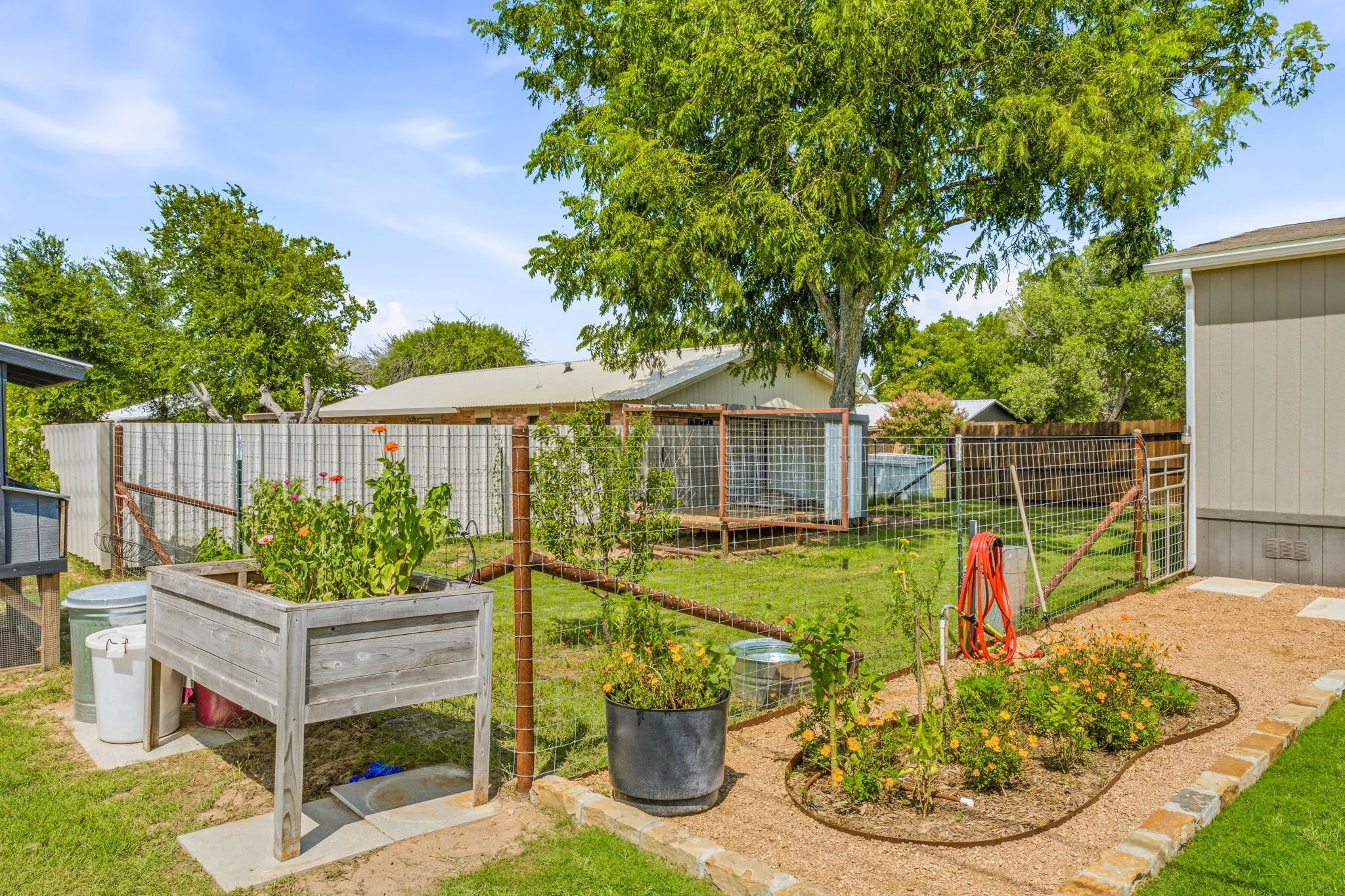 Single Family Residence For Sale in Comanche County , 936 Apache Drive, De Leon, Texas 76444, 3 Bedroom, 2 Bathroom, Garage spaces, 1,512 Sqft, built in 2020, mls#21341031, Real Estate Agent in De Leon, Homes For Sale in Comanche county, Homes For Sale in De Leon, Realtor in De Leon Texas, Real Estate Brokerage Independent Realty Texas, Luminita Cordes Realtor