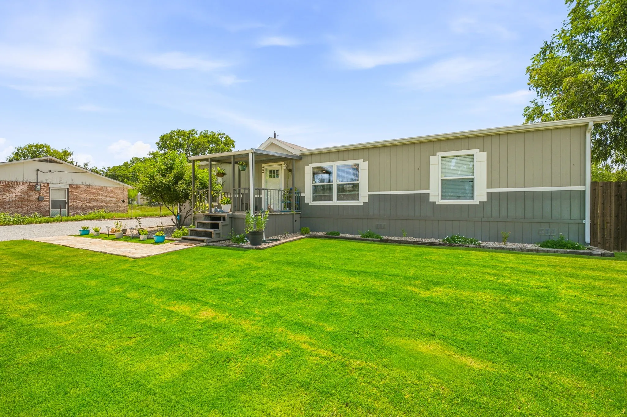 Single Family Residence For Sale in Comanche County , 936 Apache Drive, De Leon, Texas 76444, 3 Bedroom, 2 Bathroom, Garage spaces, 1,512 Sqft, built in 2020, mls#21341031, Real Estate Agent in De Leon, Homes For Sale in Comanche county, Homes For Sale in De Leon, Realtor in De Leon Texas, Real Estate Brokerage Independent Realty Texas, Luminita Cordes Realtor