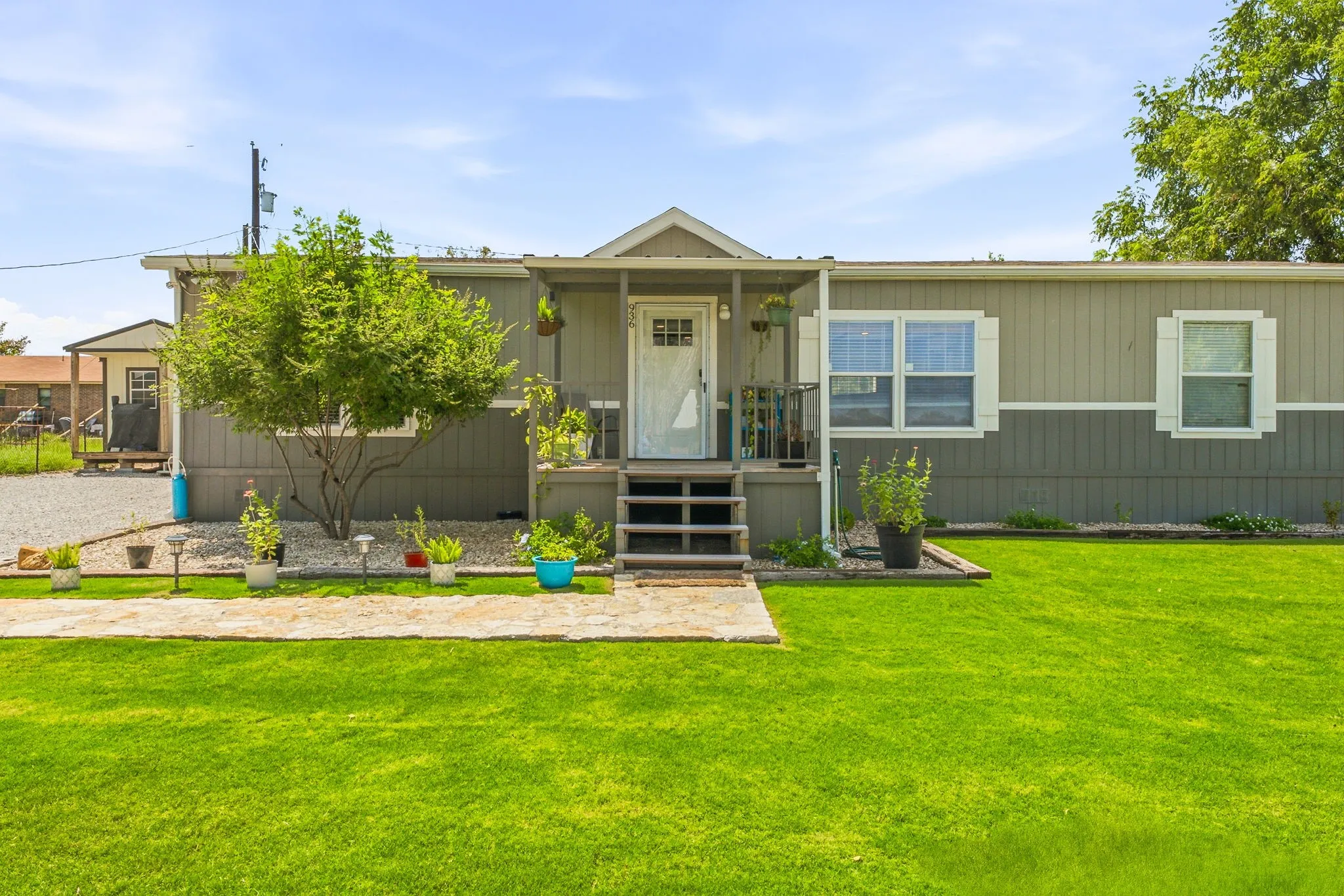 Single Family Residence For Sale in Comanche County , 936 Apache Drive, De Leon, Texas 76444, 3 Bedroom, 2 Bathroom, Garage spaces, 1,512 Sqft, built in 2020, mls#21341031, Real Estate Agent in De Leon, Homes For Sale in Comanche county, Homes For Sale in De Leon, Realtor in De Leon Texas, Real Estate Brokerage Independent Realty Texas, Luminita Cordes Realtor