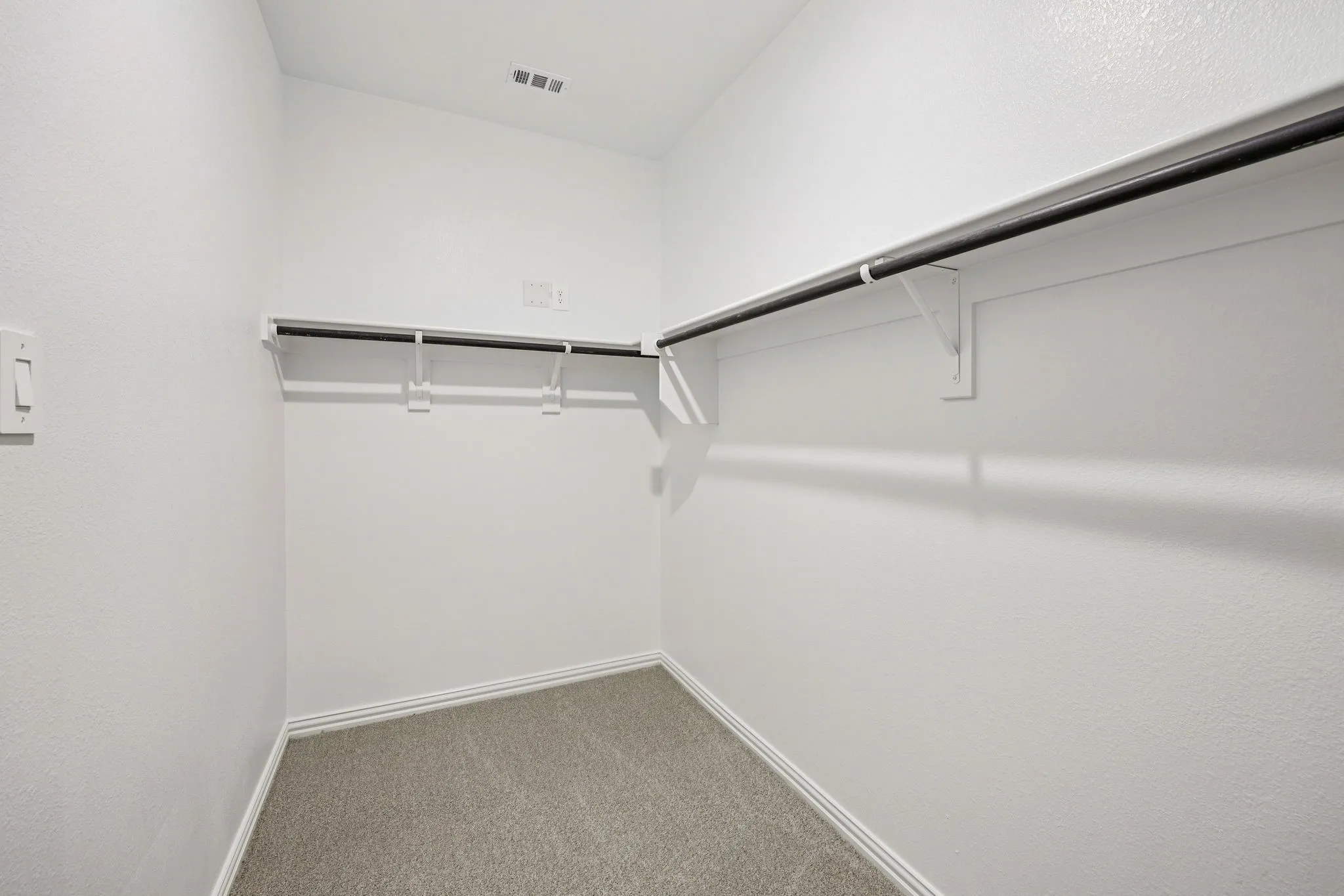 Photo is not of the actual home, but is an inspirational photo of builder’s model home and may depict options, furnishings, and/or decorator features that are not included.