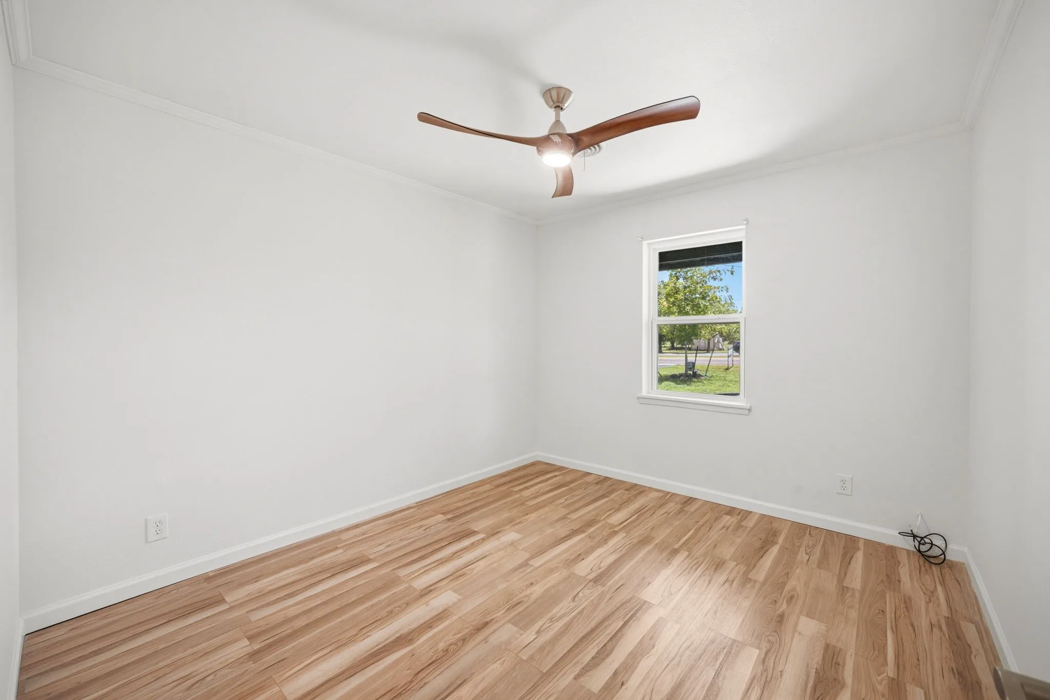 Single Family Residence For Sale in Ellis County , 5131 E Fm 875, Waxahachie, Texas 75167, 3 Bedroom, 2 Bathroom, Garage spaces, 1,572 Sqft, built in 1965, mls#21339013, Real Estate Agent in Waxahachie, Homes For Sale in Ellis county, Homes For Sale in Waxahachie, Realtor in Waxahachie Texas, Real Estate Brokerage Independent Realty Texas, Luminita Cordes Realtor