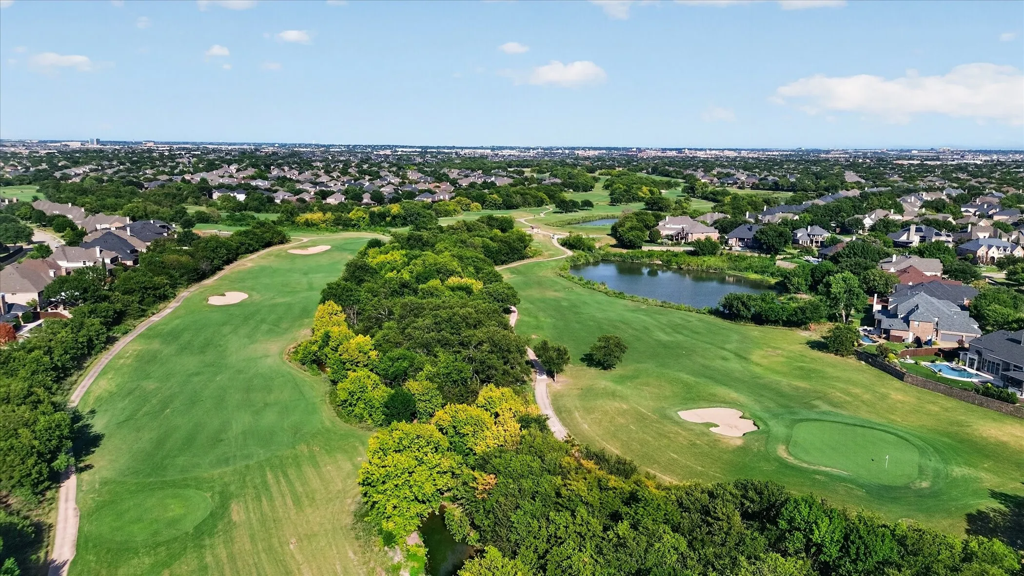 Single Family Residence For Sale in Denton County , 10987 Apple Valley Drive, Frisco, Texas 75033, 5 Bedroom, 4 Bathroom, 3 Garage spaces, 3,602 Sqft, built in 2005, mls#21341067, Real Estate Agent in Frisco, Homes For Sale in Denton county, Homes For Sale in Frisco, Realtor in Frisco Texas, Real Estate Brokerage Independent Realty Texas, Luminita Cordes Realtor