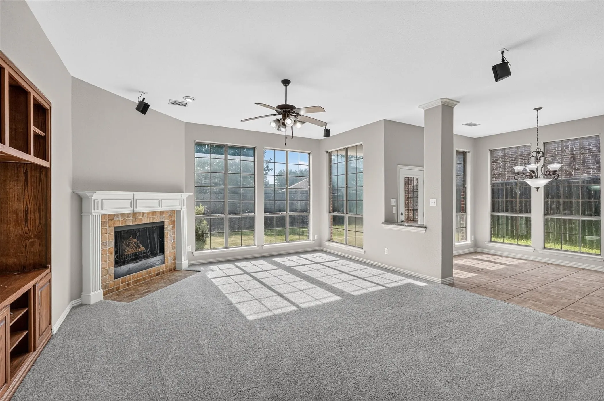 Single Family Residence For Sale in Denton County , 10987 Apple Valley Drive, Frisco, Texas 75033, 5 Bedroom, 4 Bathroom, 3 Garage spaces, 3,602 Sqft, built in 2005, mls#21341067, Real Estate Agent in Frisco, Homes For Sale in Denton county, Homes For Sale in Frisco, Realtor in Frisco Texas, Real Estate Brokerage Independent Realty Texas, Luminita Cordes Realtor