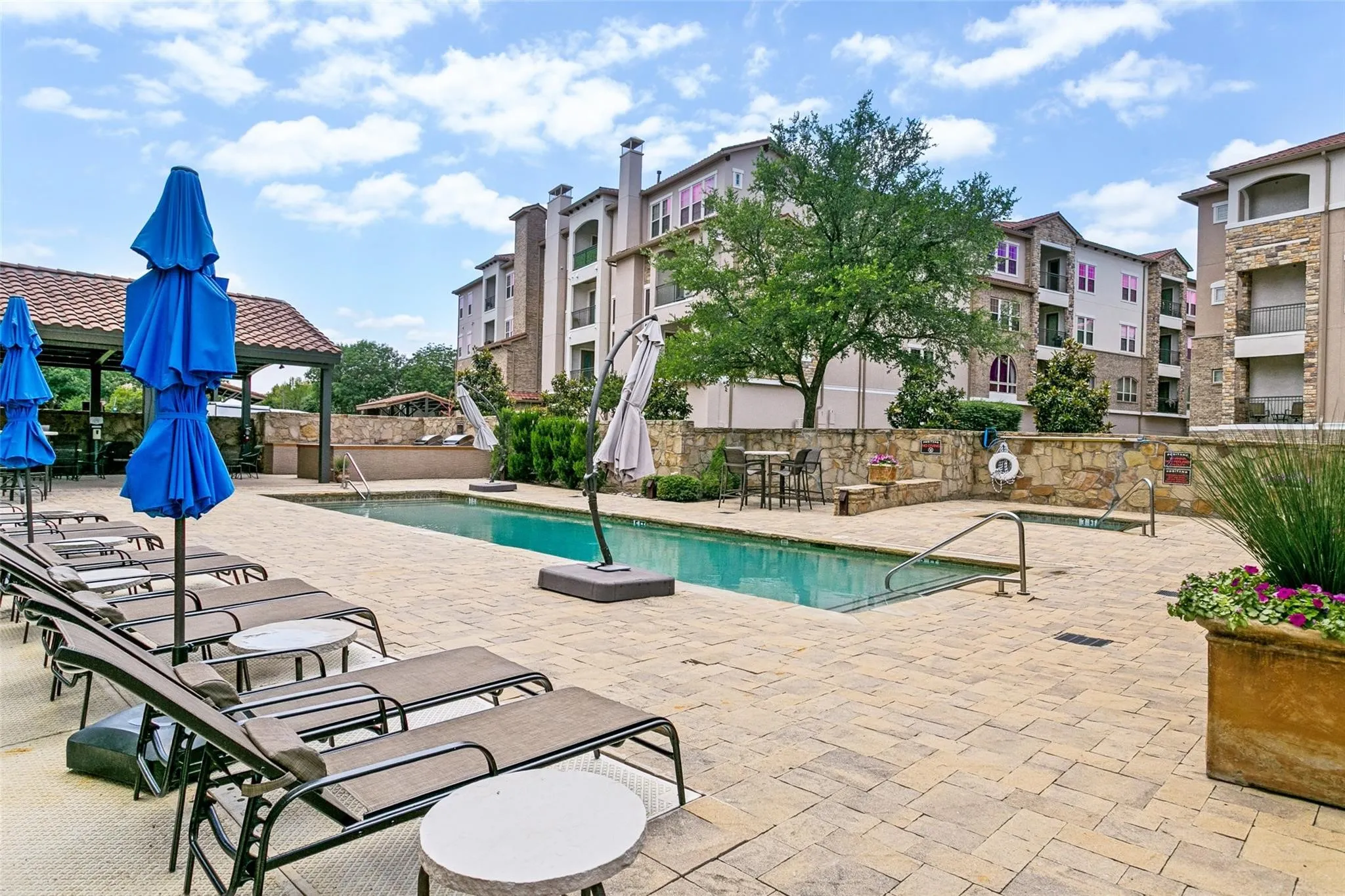 Condominium For Sale in Dallas County , 610 Via Ravello 201, Irving, Texas 75039, 2 Bedroom, 3 Bathroom, 2 Garage spaces, 1,966 Sqft, built in 2007, mls#21300526, Real Estate Agent in Irving, Homes For Sale in Dallas county, Homes For Sale in Irving, Realtor in Irving Texas, Real Estate Brokerage Independent Realty Texas, Luminita Cordes Realtor