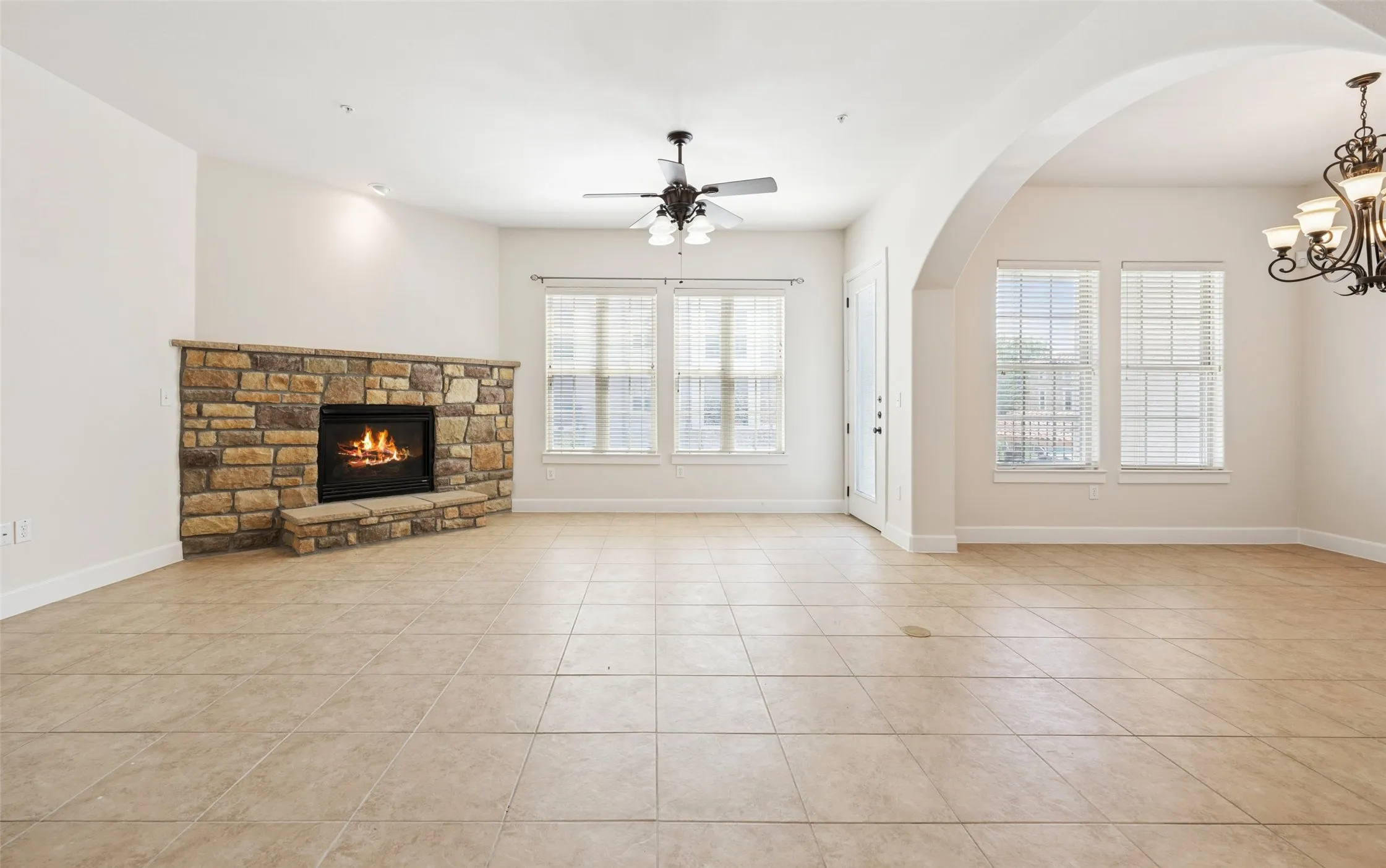 Condominium For Sale in Dallas County , 610 Via Ravello 201, Irving, Texas 75039, 2 Bedroom, 3 Bathroom, 2 Garage spaces, 1,966 Sqft, built in 2007, mls#21300526, Real Estate Agent in Irving, Homes For Sale in Dallas county, Homes For Sale in Irving, Realtor in Irving Texas, Real Estate Brokerage Independent Realty Texas, Luminita Cordes Realtor