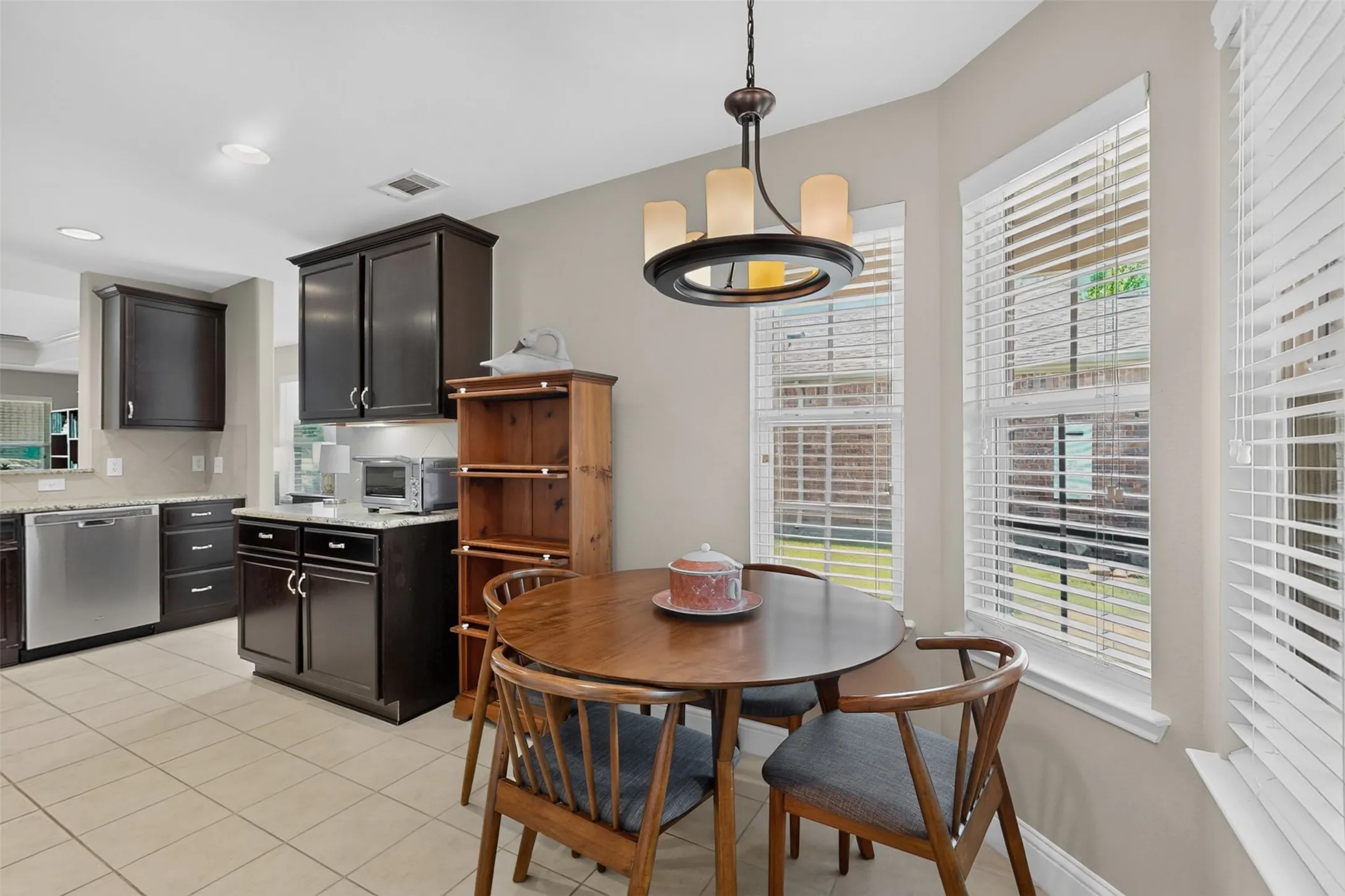 Single Family Residence For Sale in Denton County , 7420 Wiley Lane, Frisco, Texas 75036, 2 Bedroom, 2 Bathroom, 2 Garage spaces, 1,469 Sqft, built in 2012, mls#21327025, Real Estate Agent in Frisco, Homes For Sale in Denton county, Homes For Sale in Frisco, Realtor in Frisco Texas, Real Estate Brokerage Independent Realty Texas, Luminita Cordes Realtor