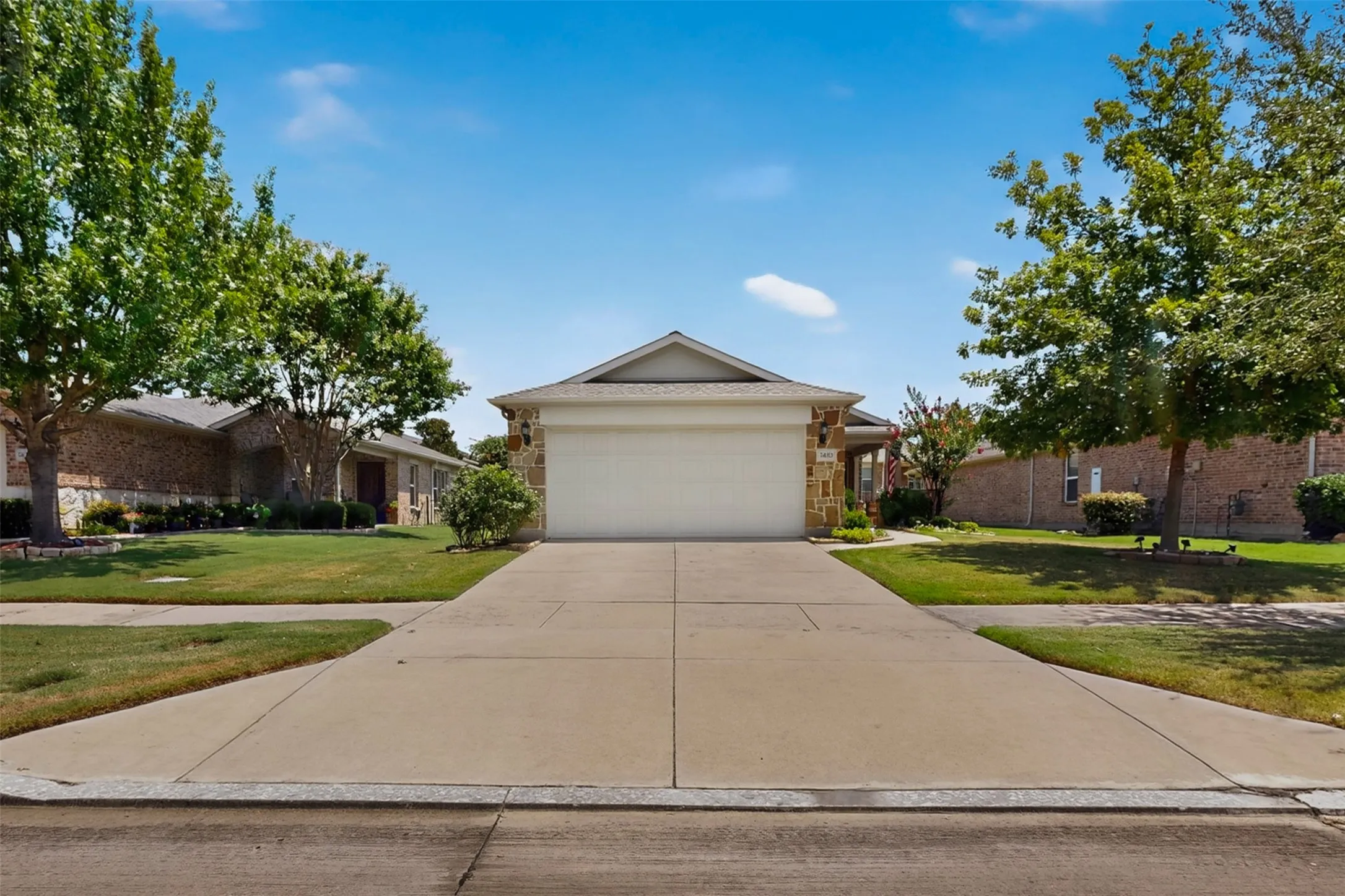 Single Family Residence For Sale in Denton County , 7420 Wiley Lane, Frisco, Texas 75036, 2 Bedroom, 2 Bathroom, 2 Garage spaces, 1,469 Sqft, built in 2012, mls#21327025, Real Estate Agent in Frisco, Homes For Sale in Denton county, Homes For Sale in Frisco, Realtor in Frisco Texas, Real Estate Brokerage Independent Realty Texas, Luminita Cordes Realtor