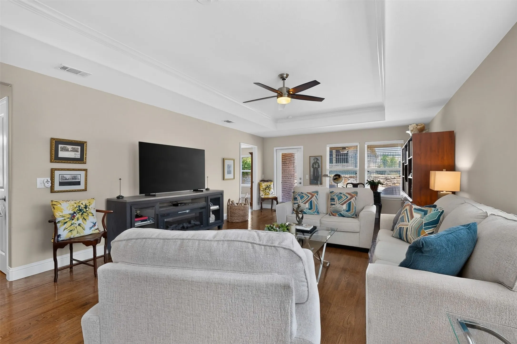 Single Family Residence For Sale in Denton County , 7420 Wiley Lane, Frisco, Texas 75036, 2 Bedroom, 2 Bathroom, 2 Garage spaces, 1,469 Sqft, built in 2012, mls#21327025, Real Estate Agent in Frisco, Homes For Sale in Denton county, Homes For Sale in Frisco, Realtor in Frisco Texas, Real Estate Brokerage Independent Realty Texas, Luminita Cordes Realtor