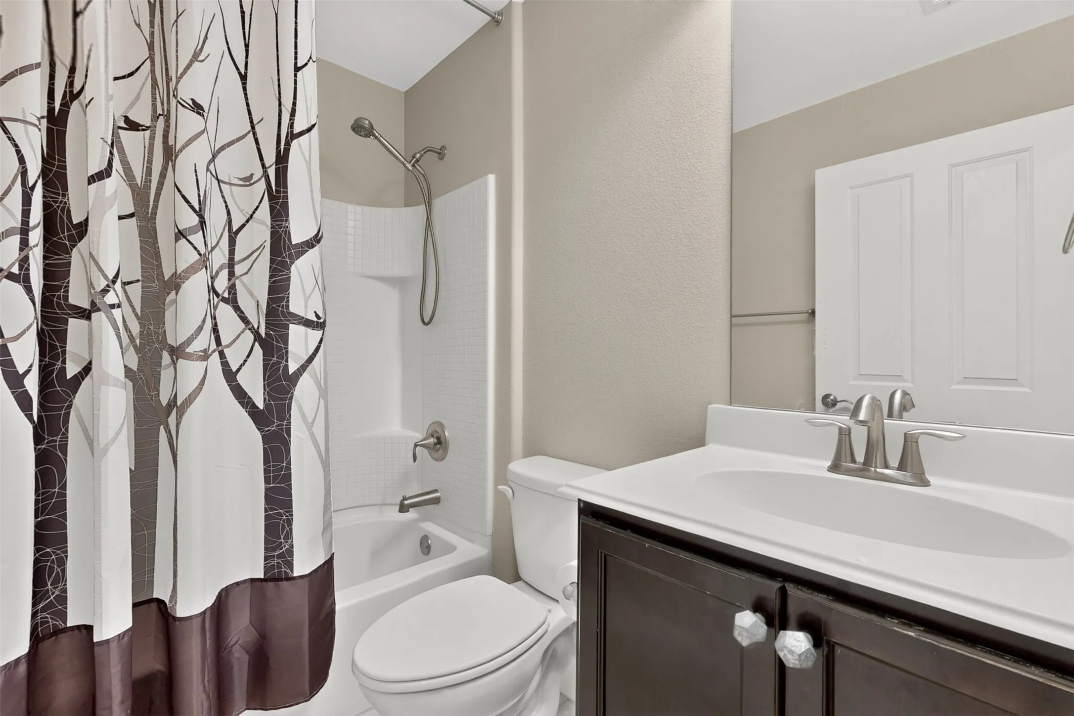 Single Family Residence For Sale in Denton County , 7420 Wiley Lane, Frisco, Texas 75036, 2 Bedroom, 2 Bathroom, 2 Garage spaces, 1,469 Sqft, built in 2012, mls#21327025, Real Estate Agent in Frisco, Homes For Sale in Denton county, Homes For Sale in Frisco, Realtor in Frisco Texas, Real Estate Brokerage Independent Realty Texas, Luminita Cordes Realtor