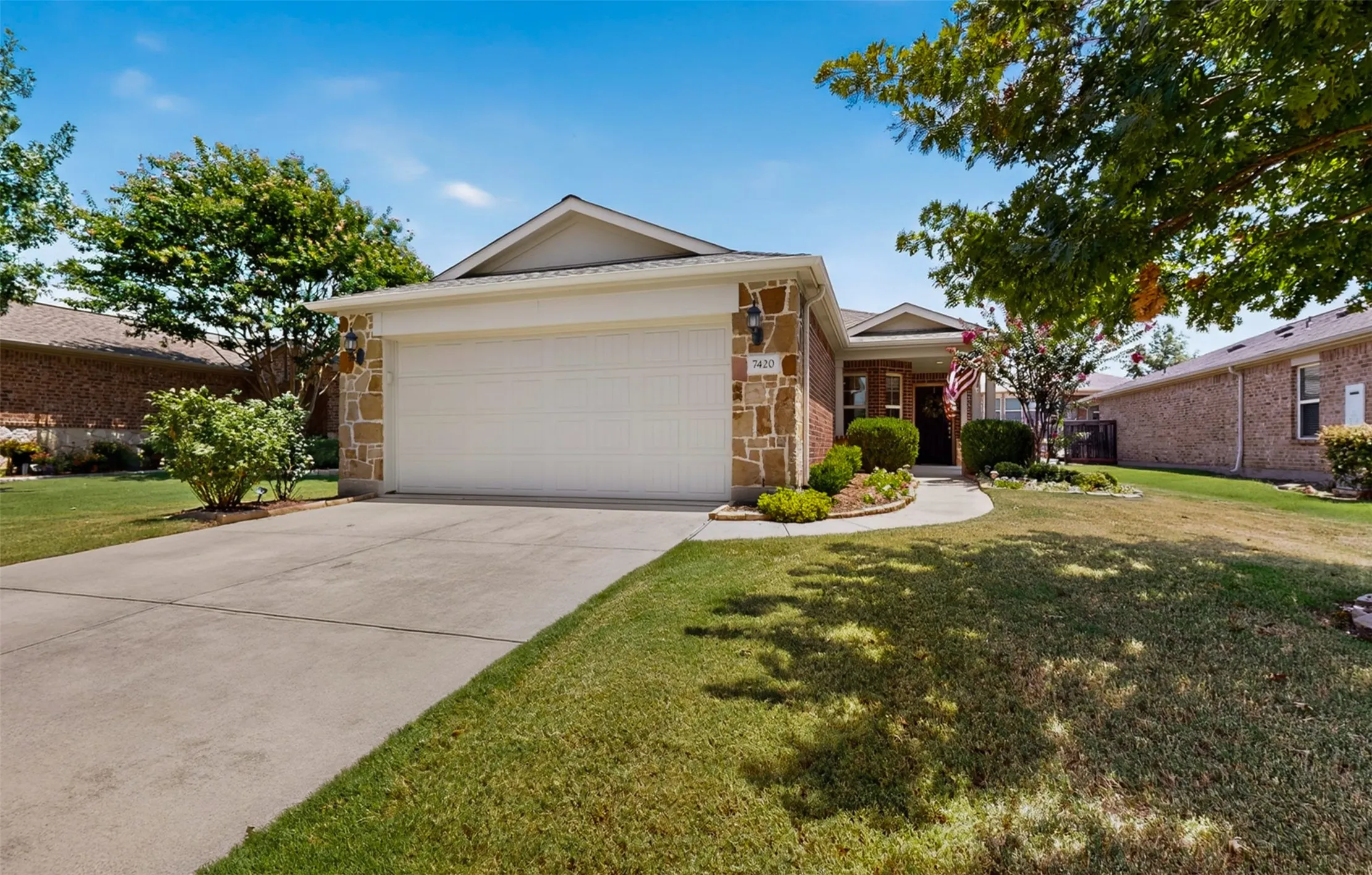 Single Family Residence For Sale in Denton County , 7420 Wiley Lane, Frisco, Texas 75036, 2 Bedroom, 2 Bathroom, 2 Garage spaces, 1,469 Sqft, built in 2012, mls#21327025, Real Estate Agent in Frisco, Homes For Sale in Denton county, Homes For Sale in Frisco, Realtor in Frisco Texas, Real Estate Brokerage Independent Realty Texas, Luminita Cordes Realtor