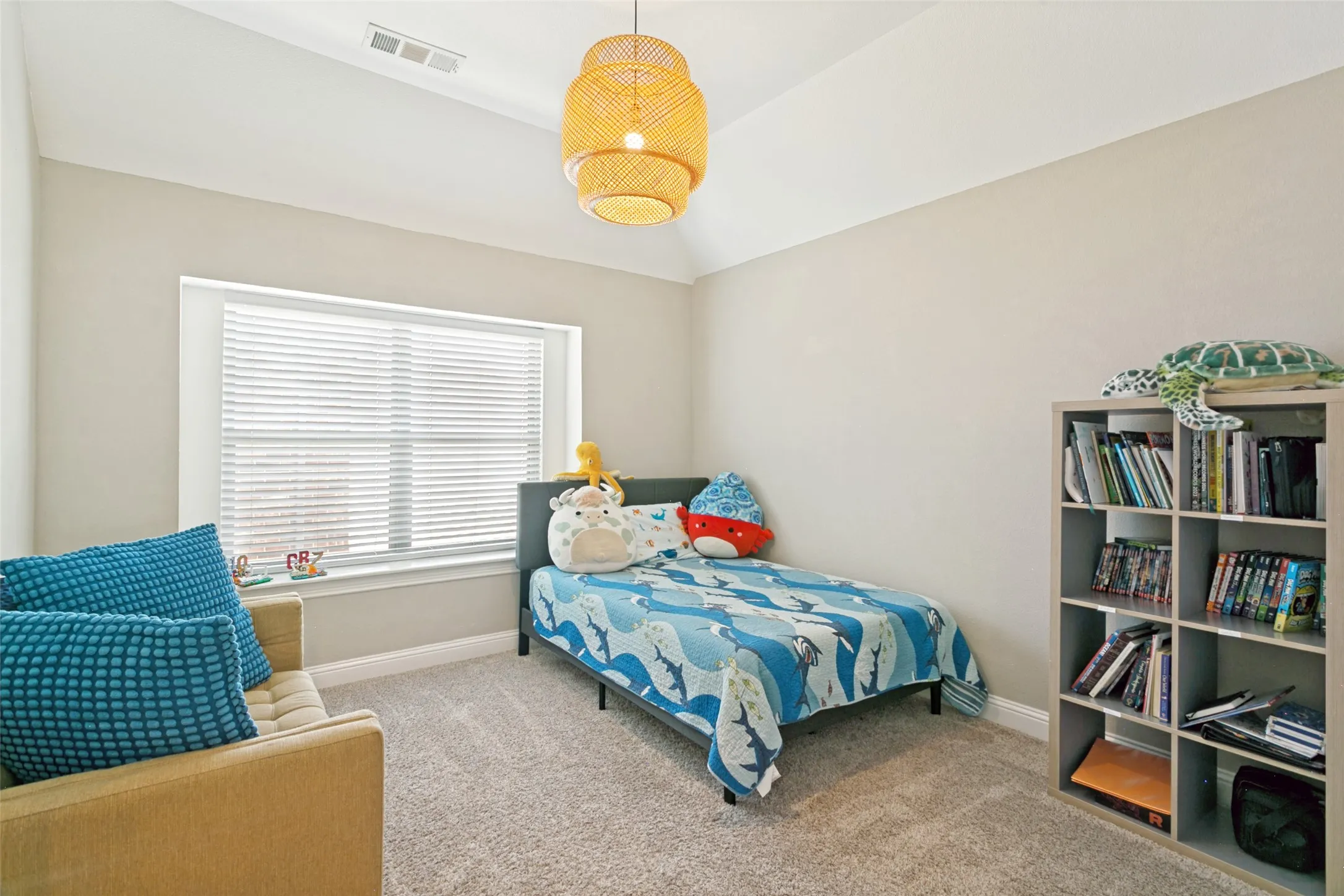Single Family Residence For Sale in Johnson County , 3205 Newsom Ridge Drive, Mansfield, Texas 76063, 5 Bedroom, 3 Bathroom, 2 Garage spaces, 3,686 Sqft, built in 2017, mls#21336195, Real Estate Agent in Mansfield, Homes For Sale in Johnson county, Homes For Sale in Mansfield, Realtor in Mansfield Texas, Real Estate Brokerage Independent Realty Texas, Luminita Cordes Realtor