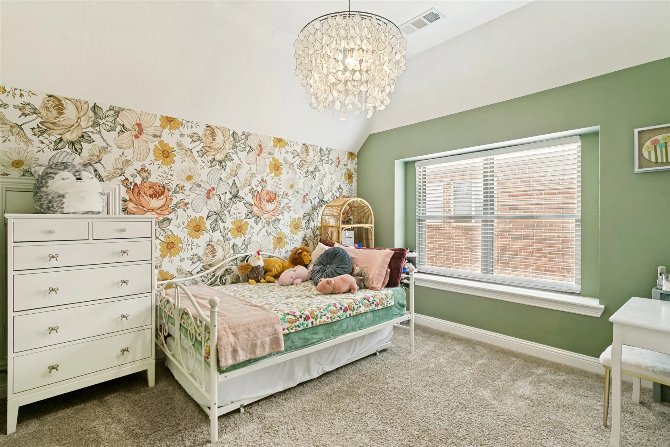 Single Family Residence For Sale in Johnson County , 3205 Newsom Ridge Drive, Mansfield, Texas 76063, 5 Bedroom, 3 Bathroom, 2 Garage spaces, 3,686 Sqft, built in 2017, mls#21336195, Real Estate Agent in Mansfield, Homes For Sale in Johnson county, Homes For Sale in Mansfield, Realtor in Mansfield Texas, Real Estate Brokerage Independent Realty Texas, Luminita Cordes Realtor