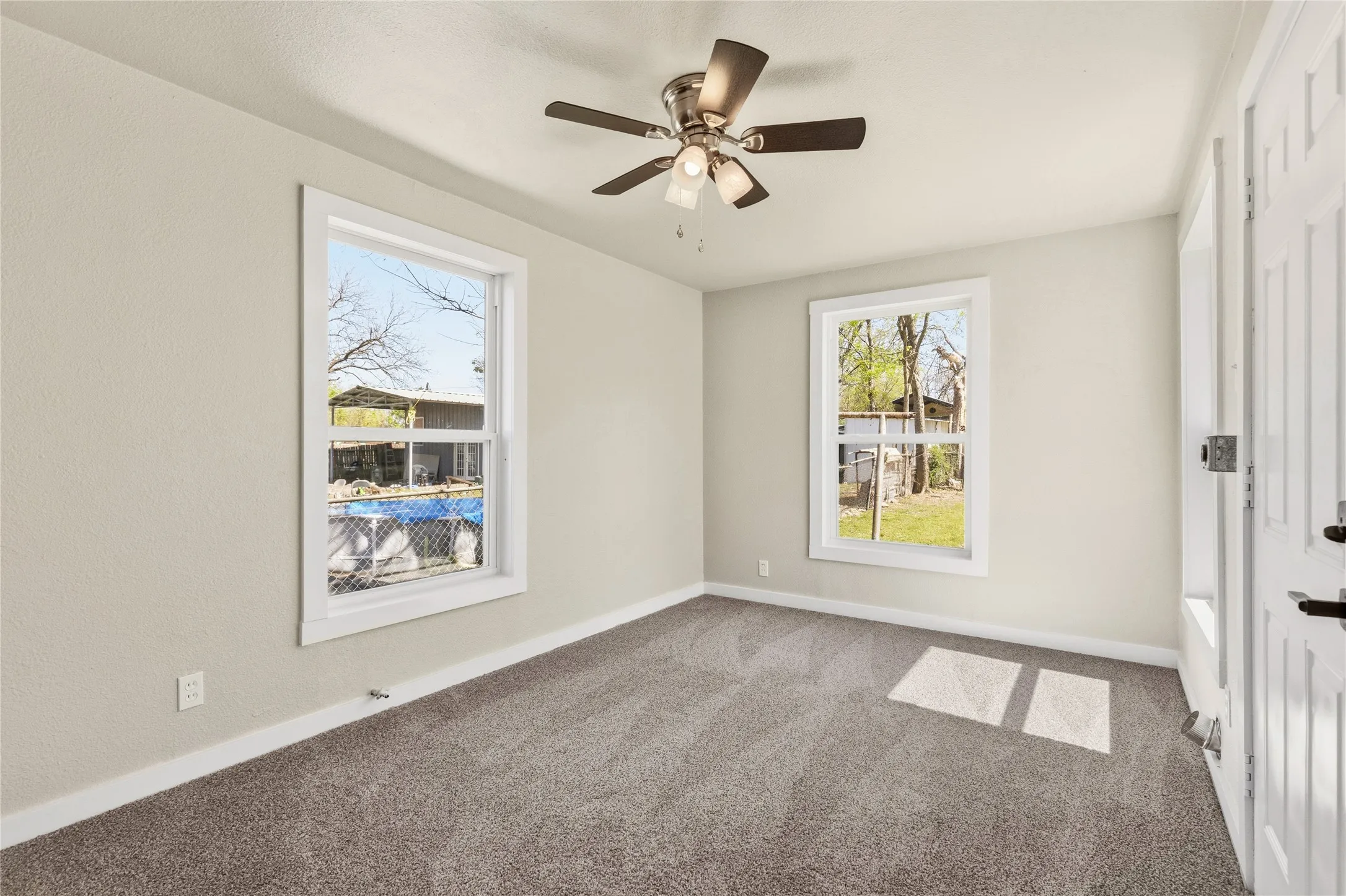 Single Family Residence For Sale in Grayson County , 417 N Burdette Avenue, Sherman, Texas 75090, 3 Bedroom, 1 Bathroom, Garage spaces, 1,063 Sqft, built in 1945, mls#21341070, Real Estate Agent in Sherman, Homes For Sale in Grayson county, Homes For Sale in Sherman, Realtor in Sherman Texas, Real Estate Brokerage Independent Realty Texas, Luminita Cordes Realtor