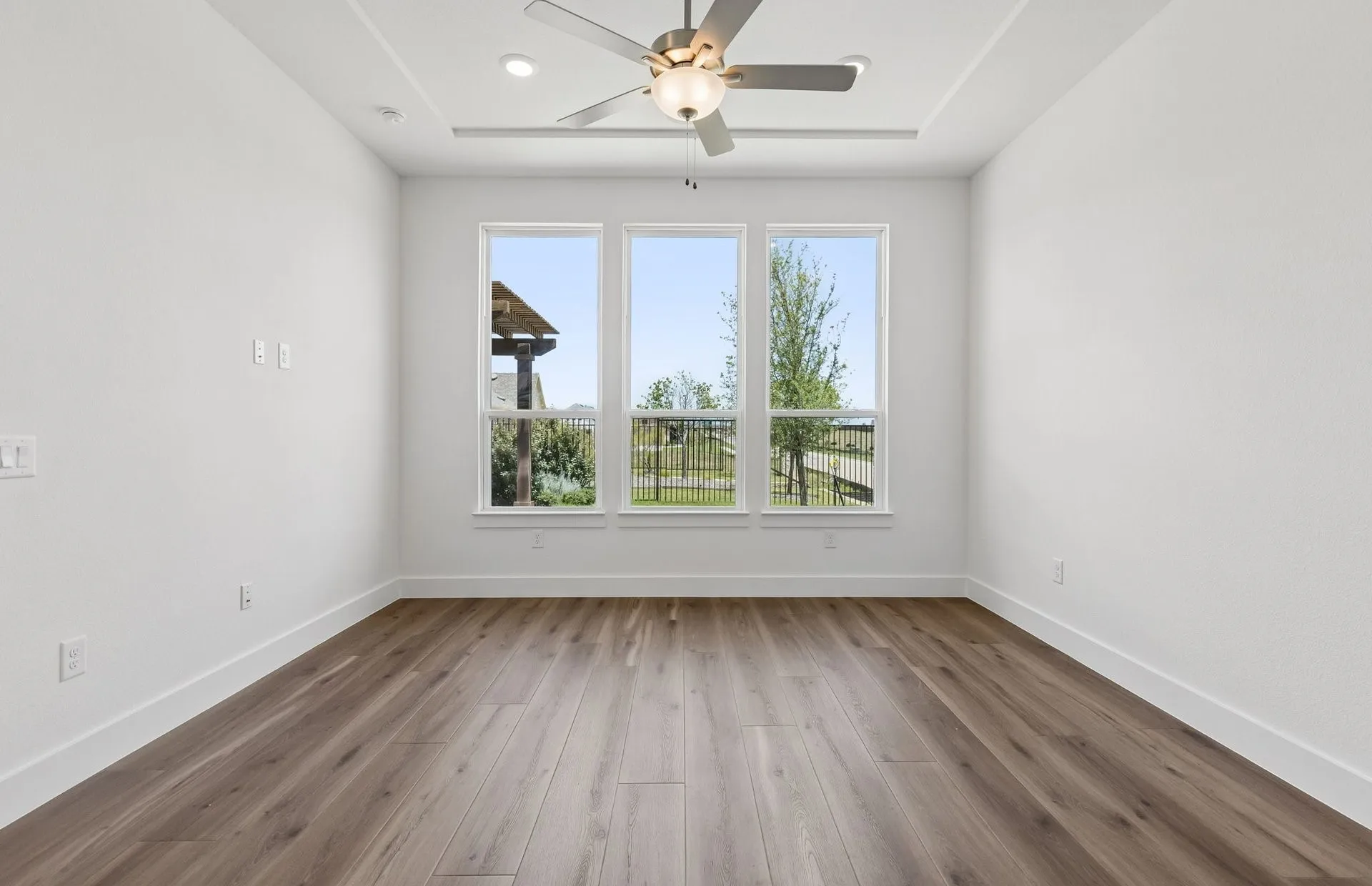 Large windows in owner's suite