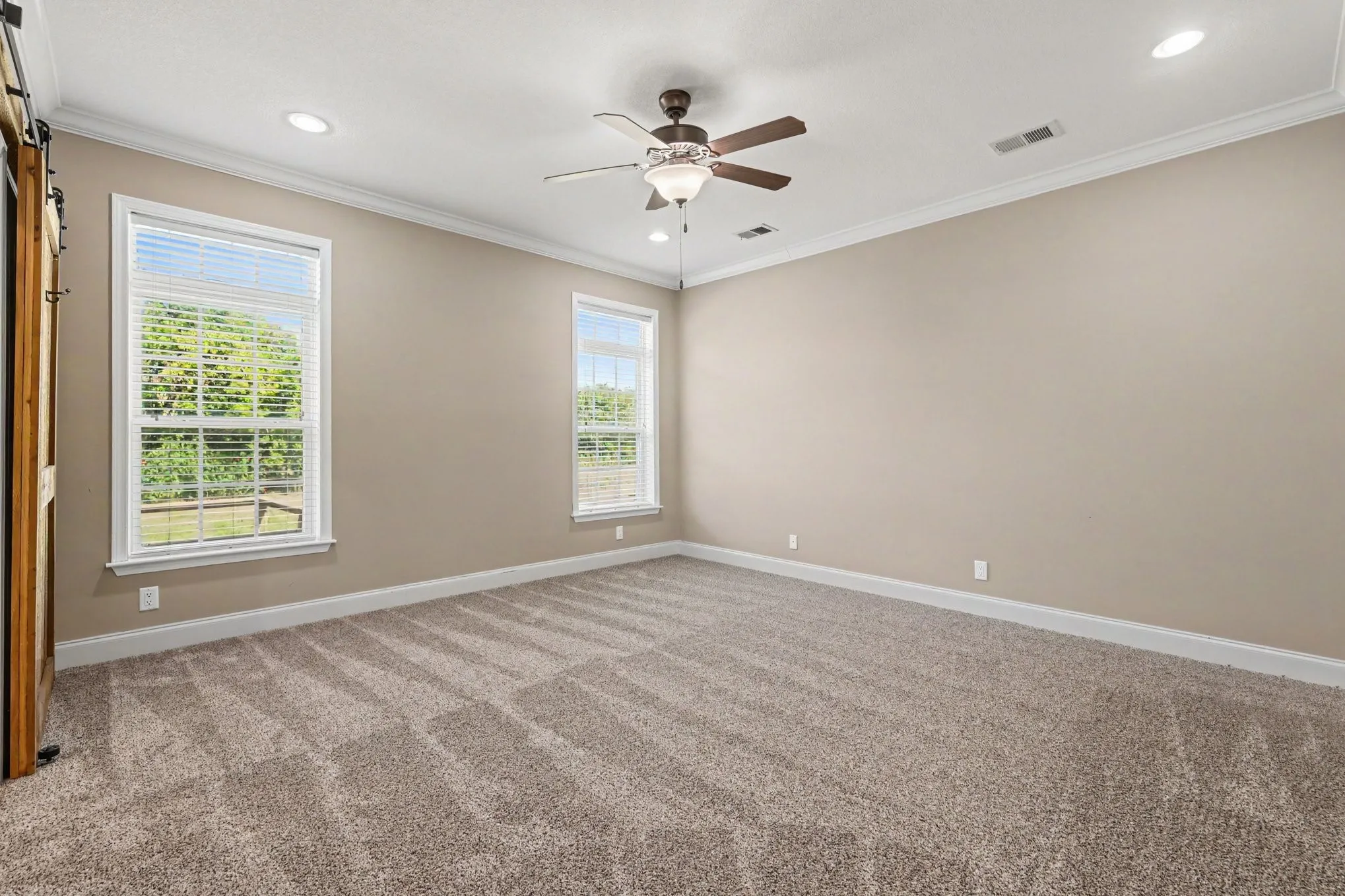 Single Family Residence For Sale in Grayson County , 1135 Leo Andrews Road, Whitesboro, Texas 76273, 4 Bedroom, 3 Bathroom, Garage spaces, 2,280 Sqft, built in 2016, mls#21338642, Real Estate Agent in Whitesboro, Homes For Sale in Grayson county, Homes For Sale in Whitesboro, Realtor in Whitesboro Texas, Real Estate Brokerage Independent Realty Texas, Luminita Cordes Realtor