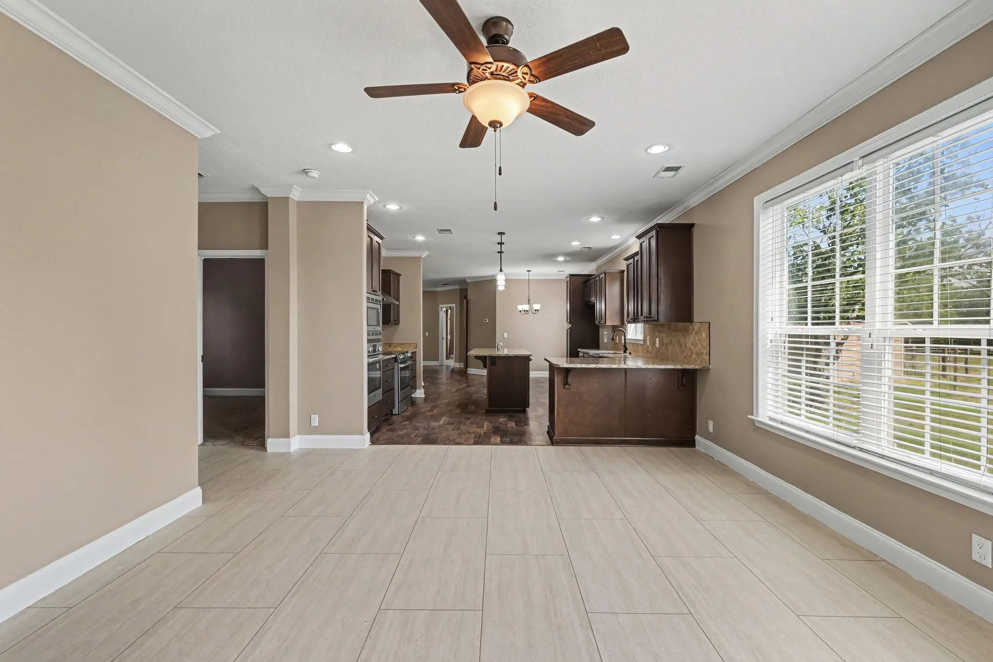 Single Family Residence For Sale in Grayson County , 1135 Leo Andrews Road, Whitesboro, Texas 76273, 4 Bedroom, 3 Bathroom, Garage spaces, 2,280 Sqft, built in 2016, mls#21338642, Real Estate Agent in Whitesboro, Homes For Sale in Grayson county, Homes For Sale in Whitesboro, Realtor in Whitesboro Texas, Real Estate Brokerage Independent Realty Texas, Luminita Cordes Realtor