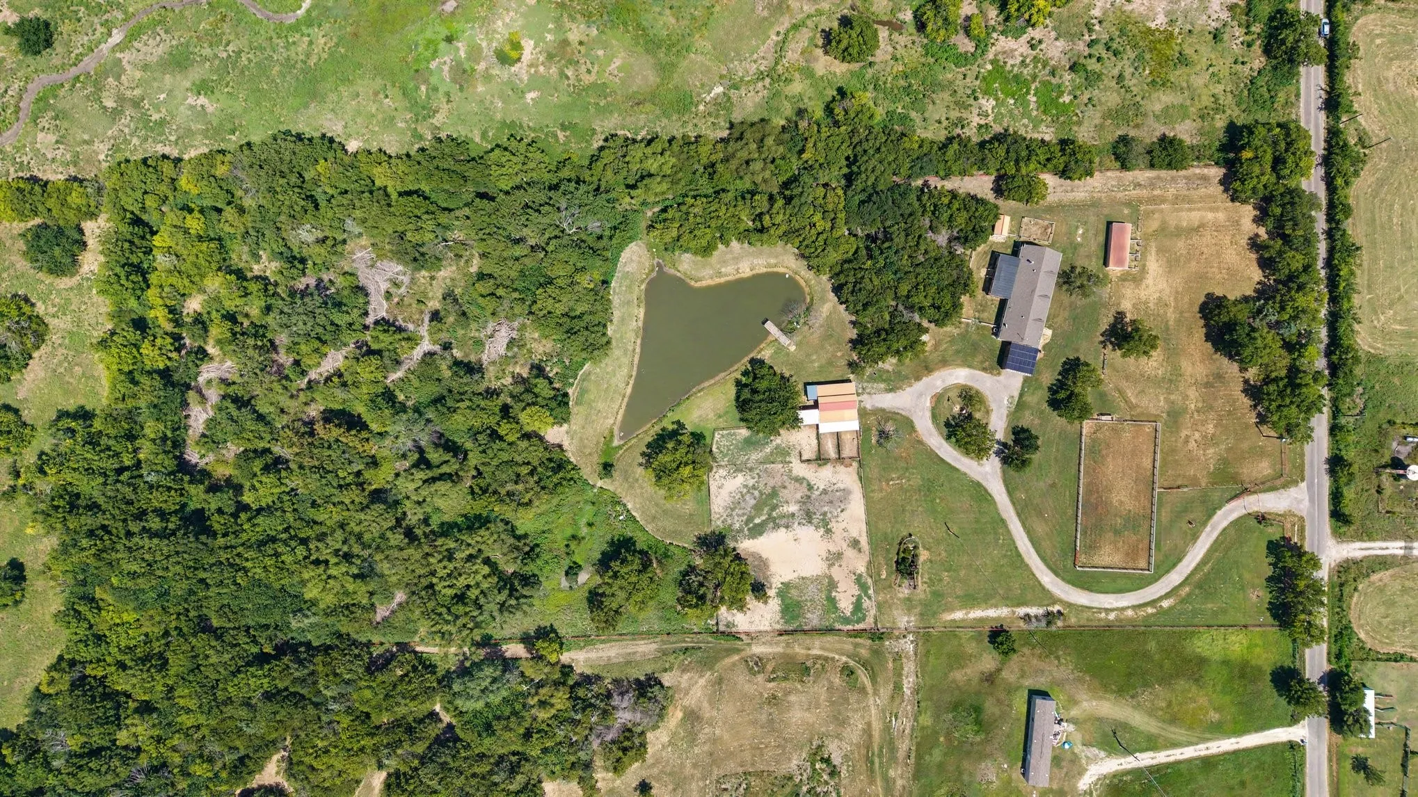 Single Family Residence For Sale in Grayson County , 1135 Leo Andrews Road, Whitesboro, Texas 76273, 4 Bedroom, 3 Bathroom, Garage spaces, 2,280 Sqft, built in 2016, mls#21338642, Real Estate Agent in Whitesboro, Homes For Sale in Grayson county, Homes For Sale in Whitesboro, Realtor in Whitesboro Texas, Real Estate Brokerage Independent Realty Texas, Luminita Cordes Realtor