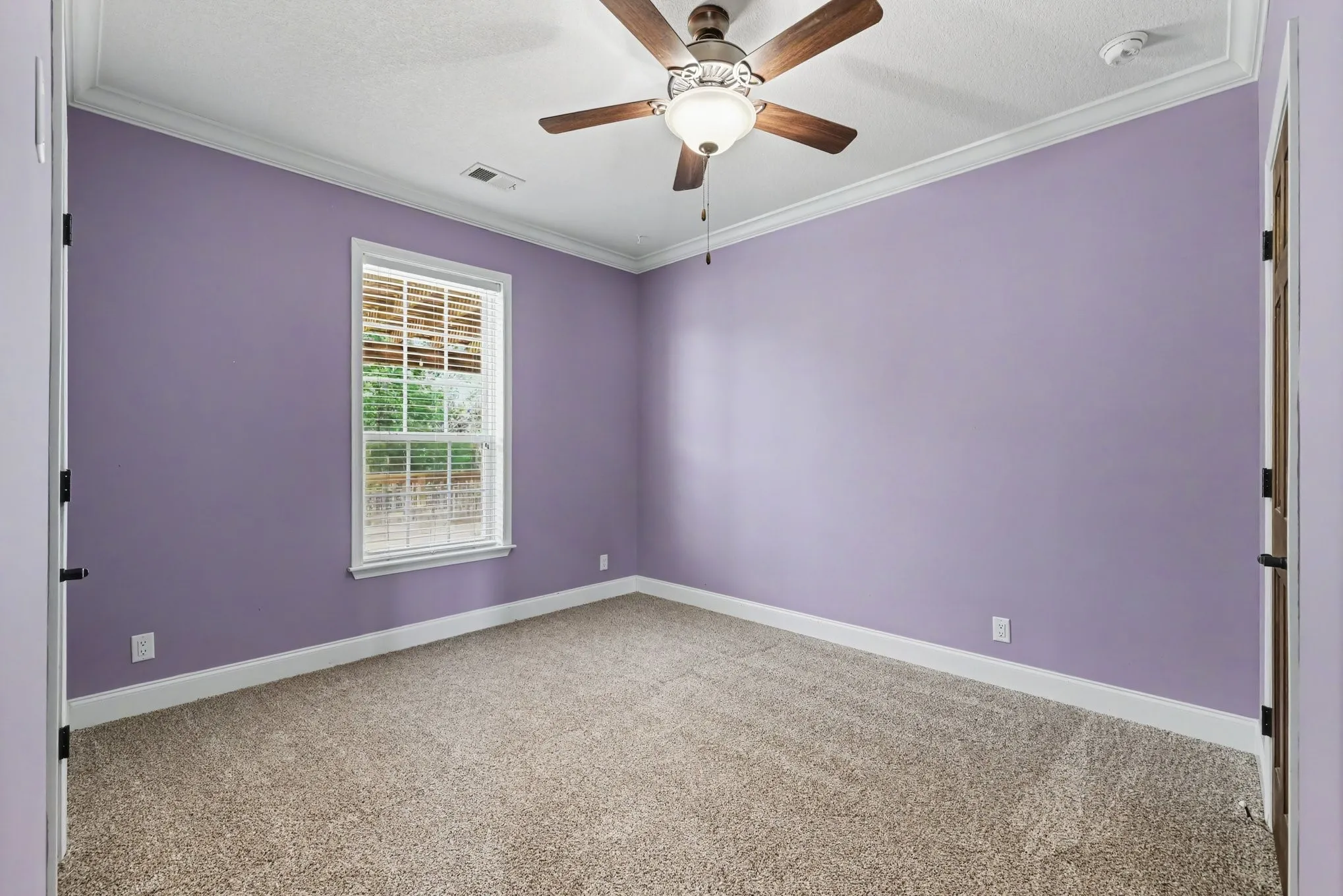 Single Family Residence For Sale in Grayson County , 1135 Leo Andrews Road, Whitesboro, Texas 76273, 4 Bedroom, 3 Bathroom, Garage spaces, 2,280 Sqft, built in 2016, mls#21338642, Real Estate Agent in Whitesboro, Homes For Sale in Grayson county, Homes For Sale in Whitesboro, Realtor in Whitesboro Texas, Real Estate Brokerage Independent Realty Texas, Luminita Cordes Realtor