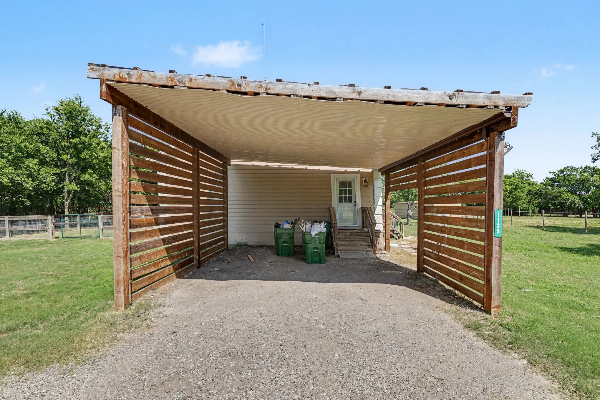 Single Family Residence For Sale in Grayson County , 1135 Leo Andrews Road, Whitesboro, Texas 76273, 4 Bedroom, 3 Bathroom, Garage spaces, 2,280 Sqft, built in 2016, mls#21338642, Real Estate Agent in Whitesboro, Homes For Sale in Grayson county, Homes For Sale in Whitesboro, Realtor in Whitesboro Texas, Real Estate Brokerage Independent Realty Texas, Luminita Cordes Realtor