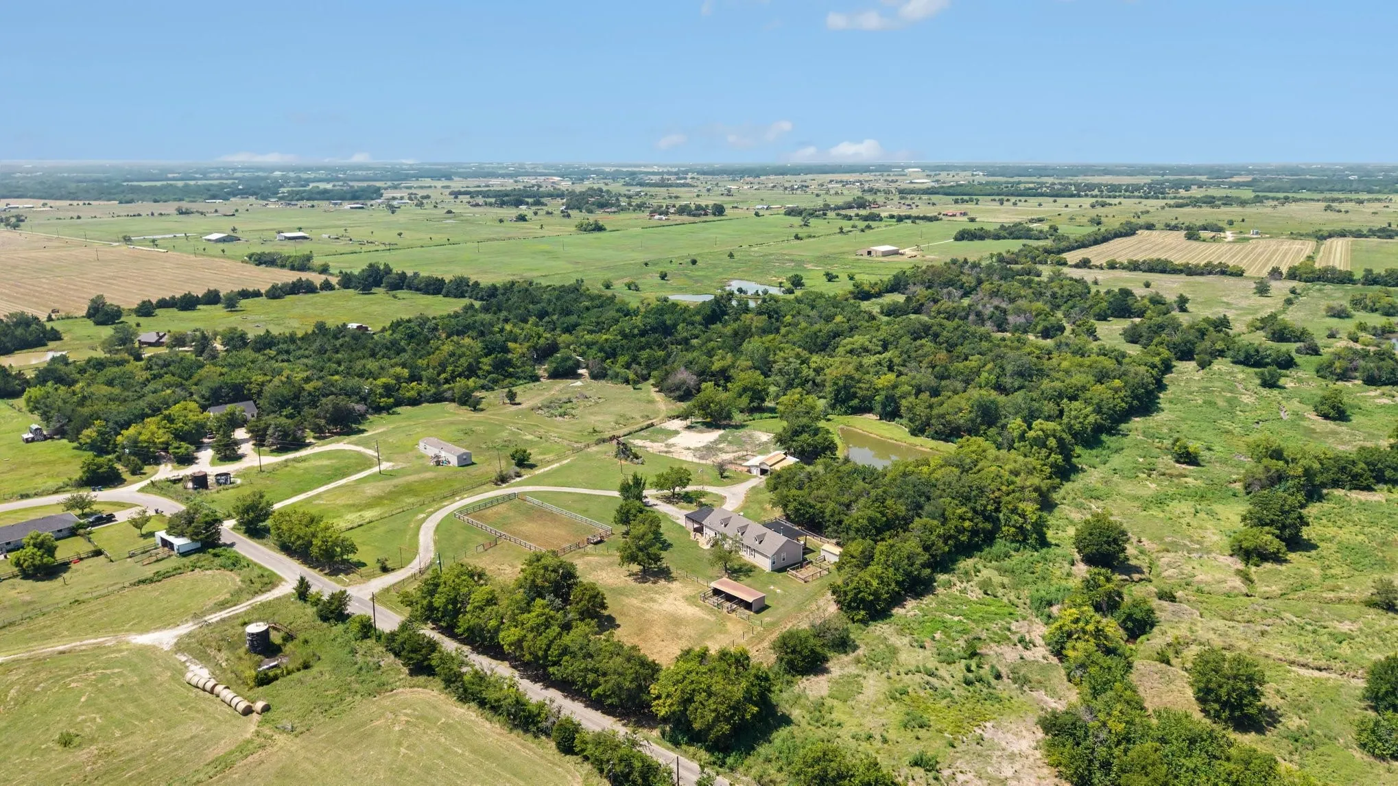 Single Family Residence For Sale in Grayson County , 1135 Leo Andrews Road, Whitesboro, Texas 76273, 4 Bedroom, 3 Bathroom, Garage spaces, 2,280 Sqft, built in 2016, mls#21338642, Real Estate Agent in Whitesboro, Homes For Sale in Grayson county, Homes For Sale in Whitesboro, Realtor in Whitesboro Texas, Real Estate Brokerage Independent Realty Texas, Luminita Cordes Realtor