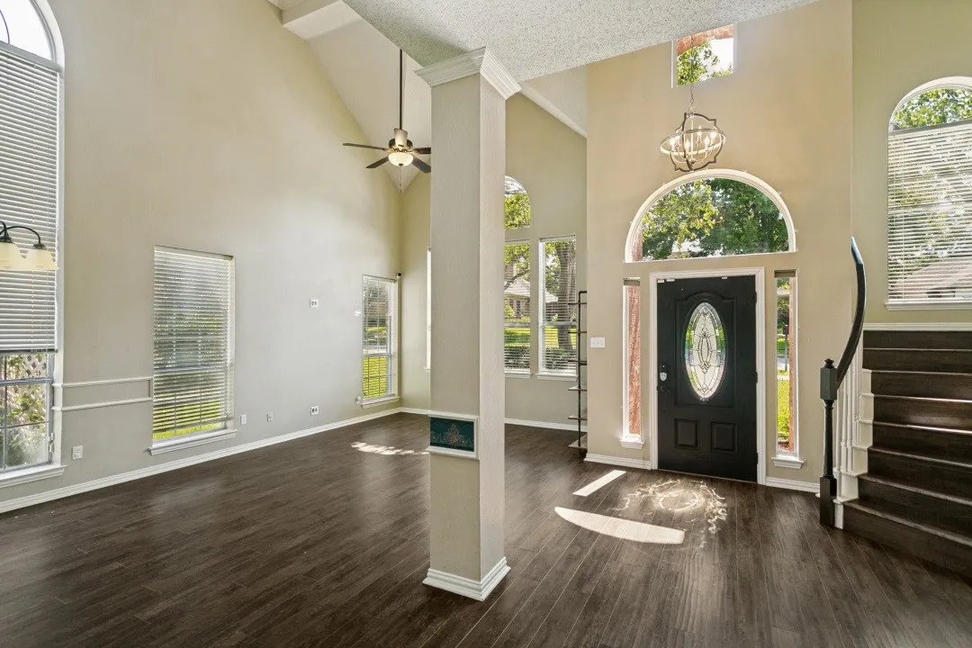 Single Family Residence For Rent in Collin County , 2321 San Gabriel Drive, Plano, Texas 75074, 5 Bedroom, 3 Bathroom, 2 Garage spaces, 3,169 Sqft, built in 1993, mls#21340983, Real Estate Agent in Plano, Homes For Rent in Collin county, Homes For Rent in Plano, Realtor in Plano Texas, Real Estate Brokerage Independent Realty Texas, Luminita Cordes Realtor