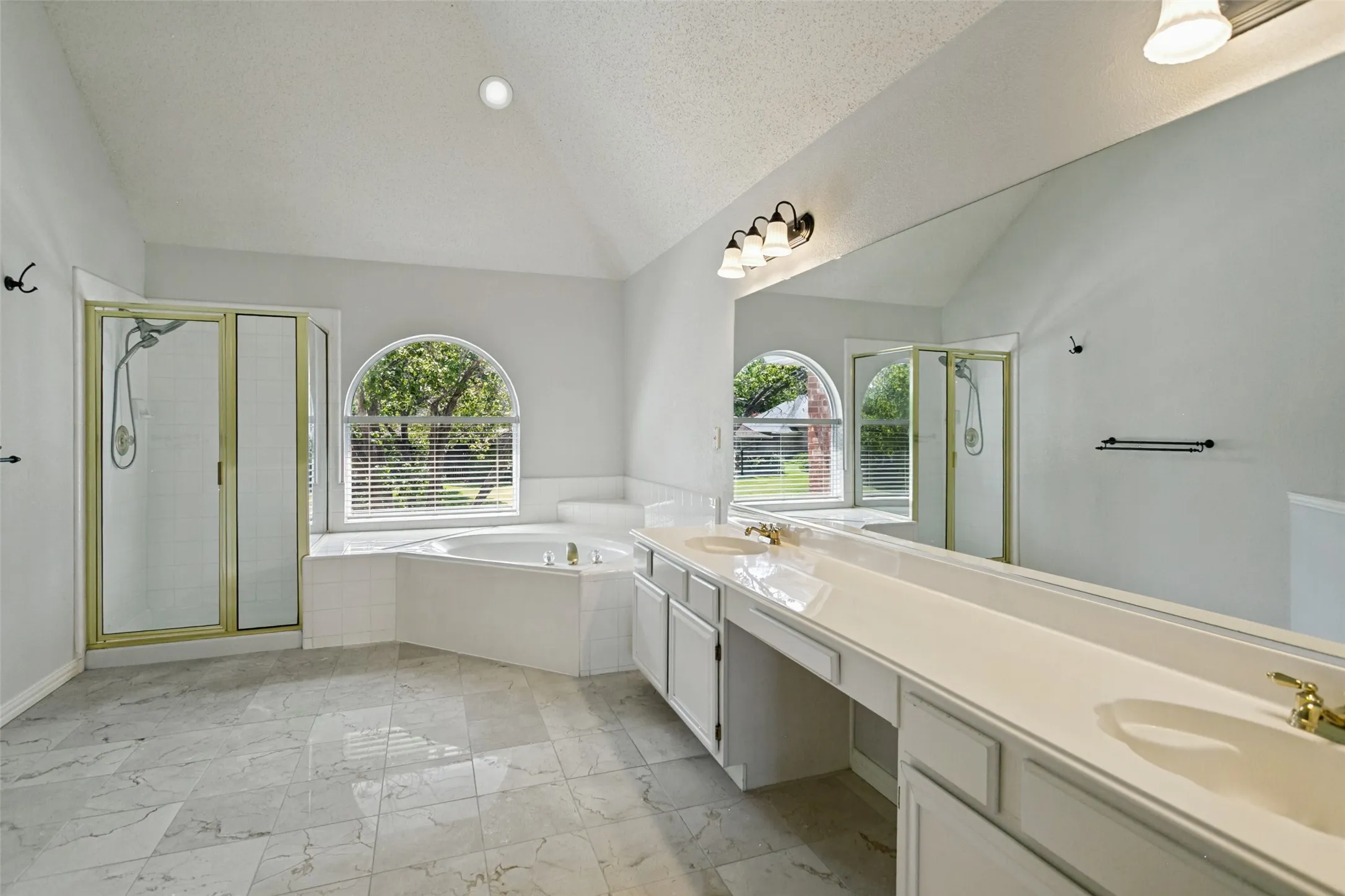 Single Family Residence For Rent in Collin County , 2321 San Gabriel Drive, Plano, Texas 75074, 5 Bedroom, 3 Bathroom, 2 Garage spaces, 3,169 Sqft, built in 1993, mls#21340983, Real Estate Agent in Plano, Homes For Rent in Collin county, Homes For Rent in Plano, Realtor in Plano Texas, Real Estate Brokerage Independent Realty Texas, Luminita Cordes Realtor