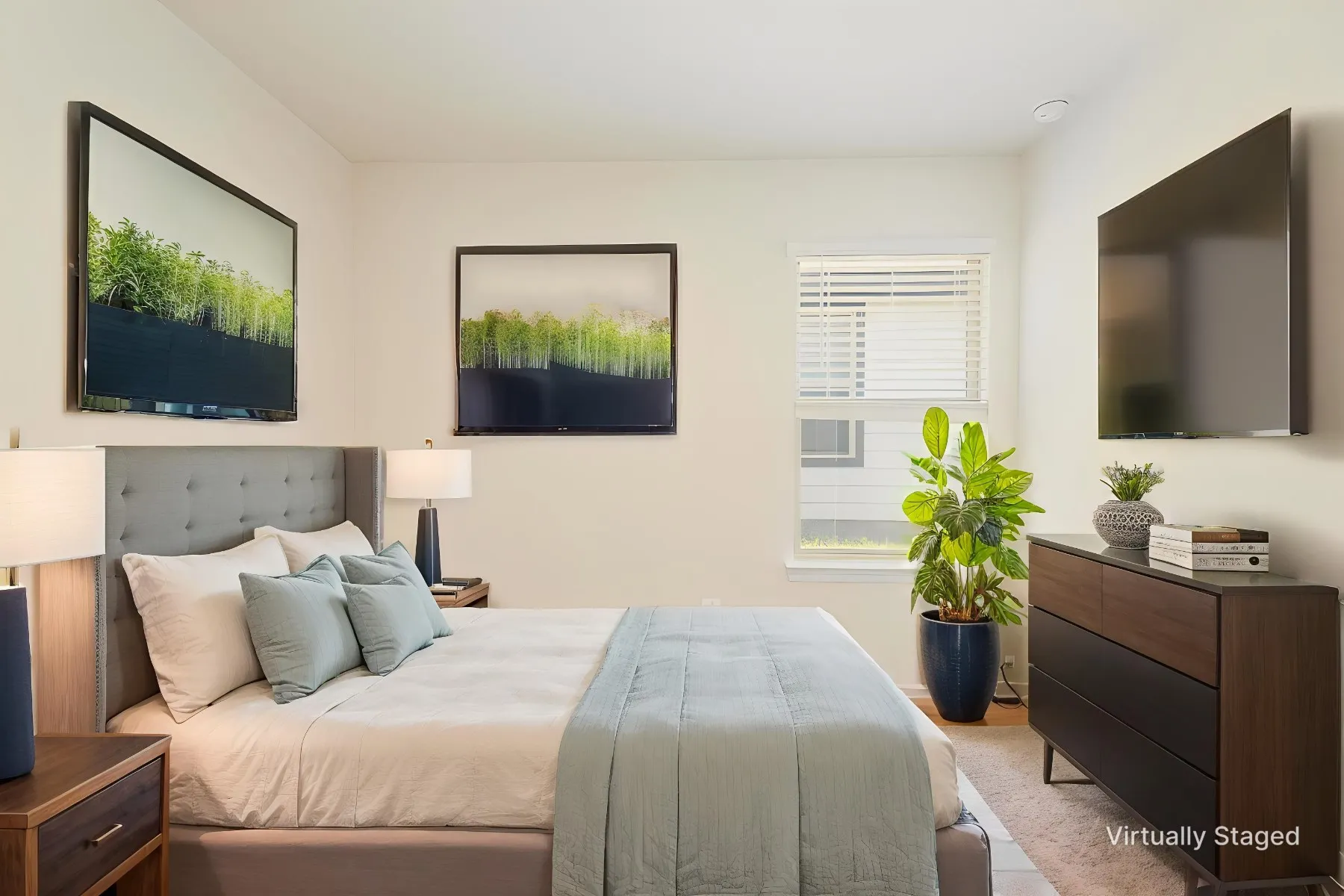 secondary bedroom