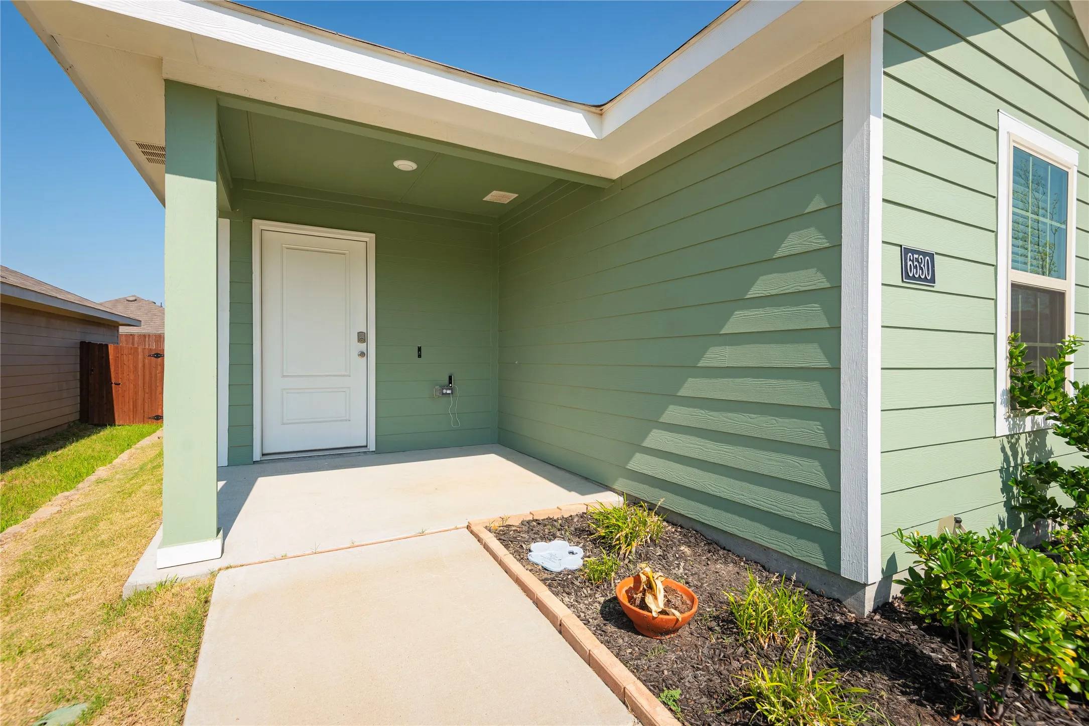 Single Family Residence For Rent in Collin County , 6530 Diver Street, Princeton, Texas 75407, 3 Bedroom, 2 Bathroom, 2 Garage spaces, 1,506 Sqft, built in 2023, mls#21340401, Real Estate Agent in Princeton, Homes For Rent in Collin county, Homes For Rent in Princeton, Realtor in Princeton Texas, Real Estate Brokerage Independent Realty Texas, Luminita Cordes Realtor