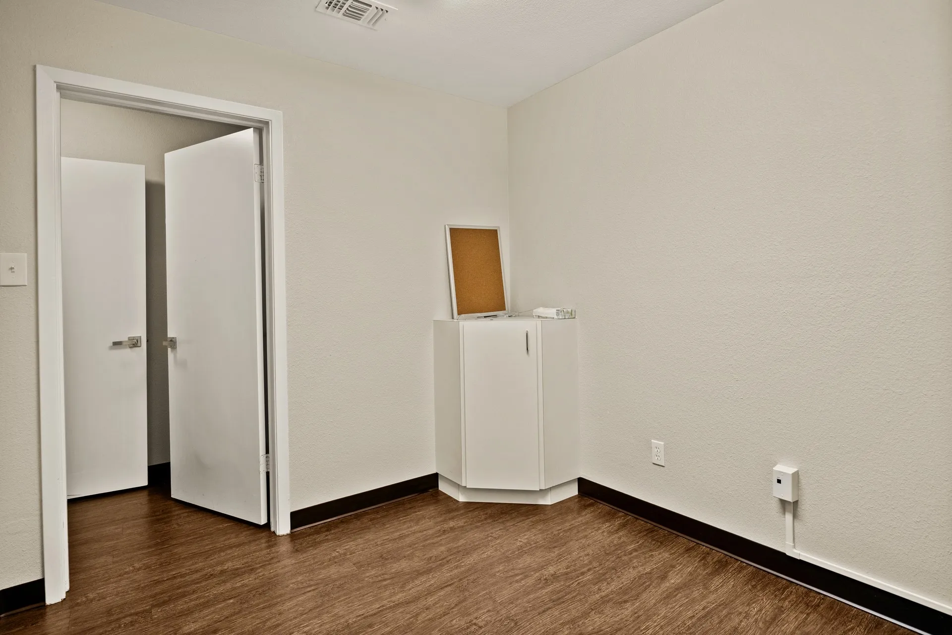 Office For Sale in Camp County , 502 Quitman Street, Pittsburg, Texas 75686, 0, 0, Garage spaces, 0 Sqft, built in 1974, mls#21341112, Real Estate Agent in Pittsburg, Homes For Sale in Camp county, Homes For Sale in Pittsburg, Realtor in Pittsburg Texas, Real Estate Brokerage Independent Realty Texas, Luminita Cordes Realtor
