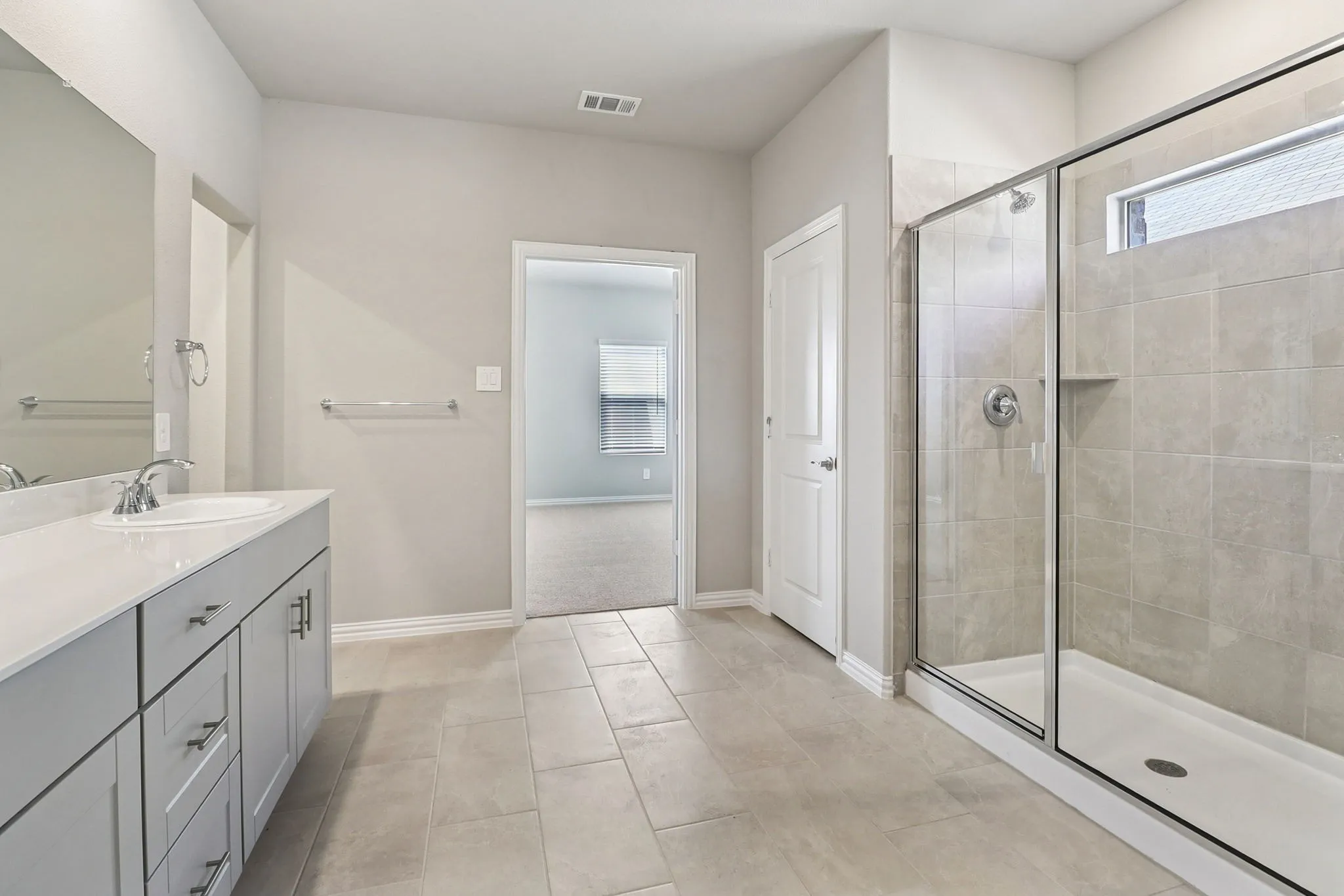 Photo is not of the actual home, but is an inspirational photo of builder’s model home and may depict options, furnishings, and/or decorator features that are not included.