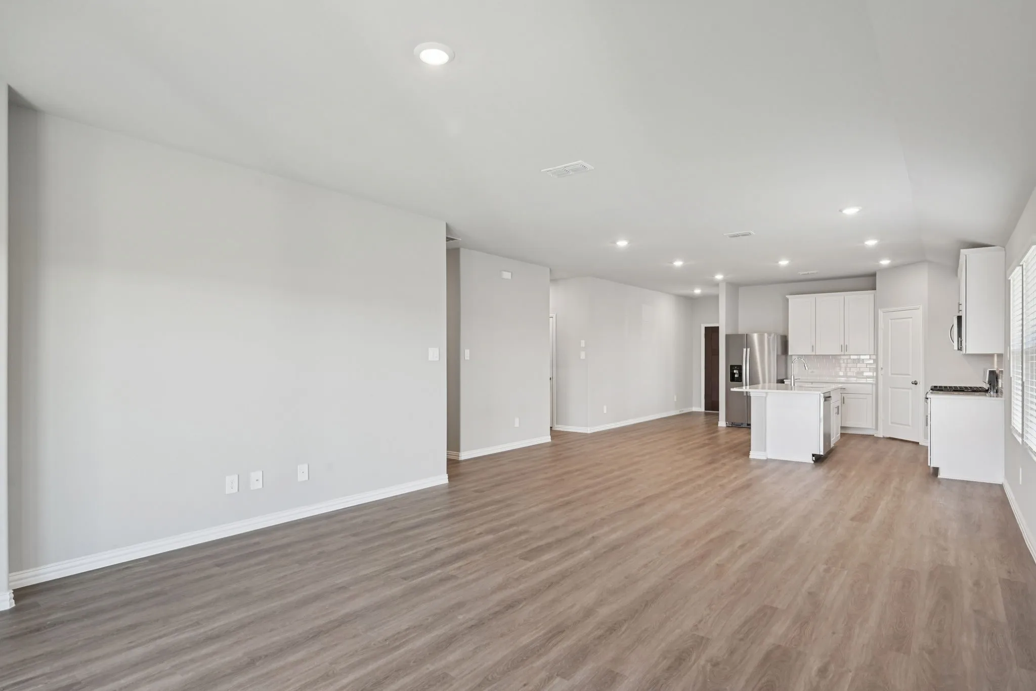 Photo is not of the actual home, but is an inspirational photo of builder’s model home and may depict options, furnishings, and/or decorator features that are not included.