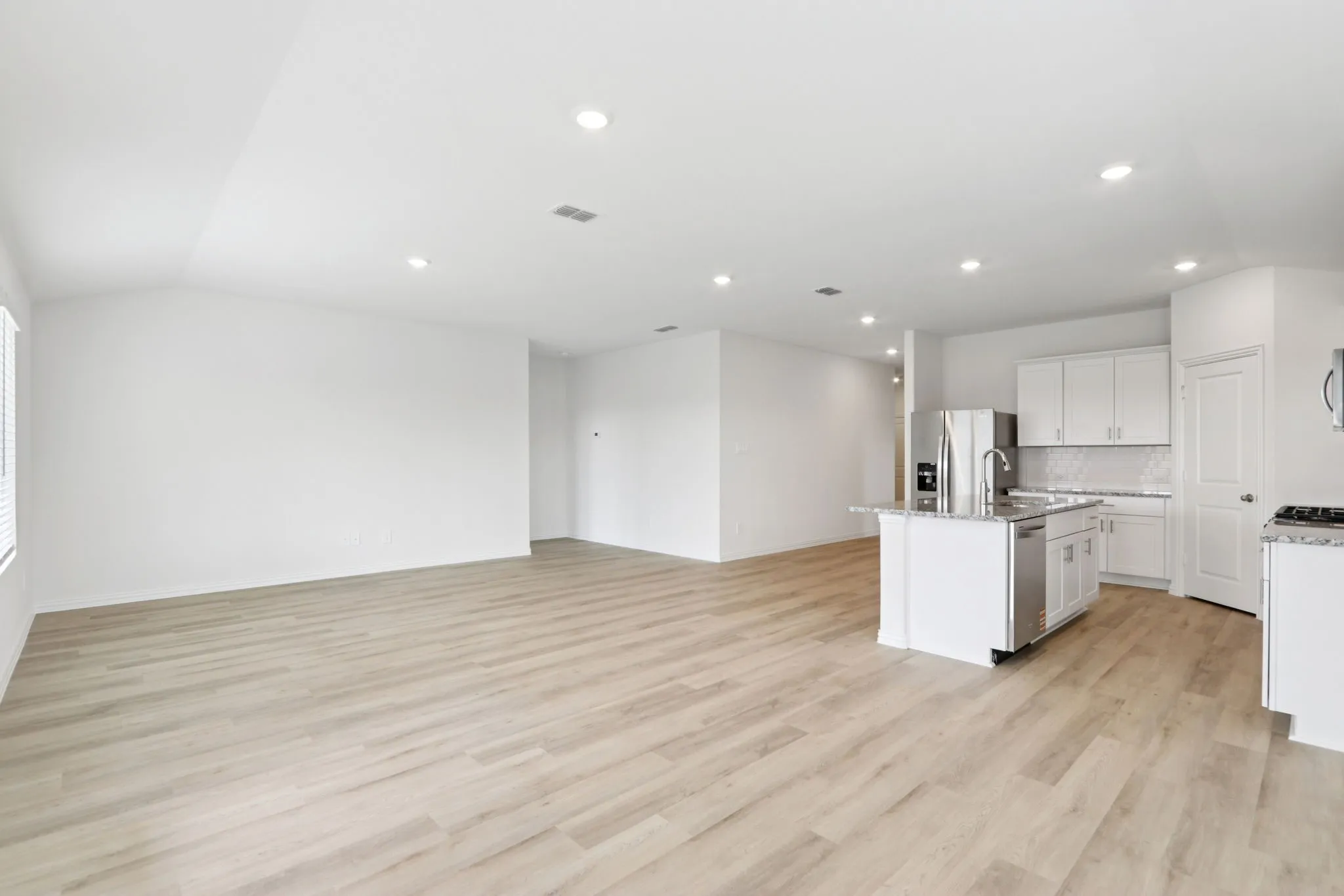 Photo is not of the actual home, but is an inspirational photo of builder’s model home and may depict options, furnishings, and/or decorator features that are not included.