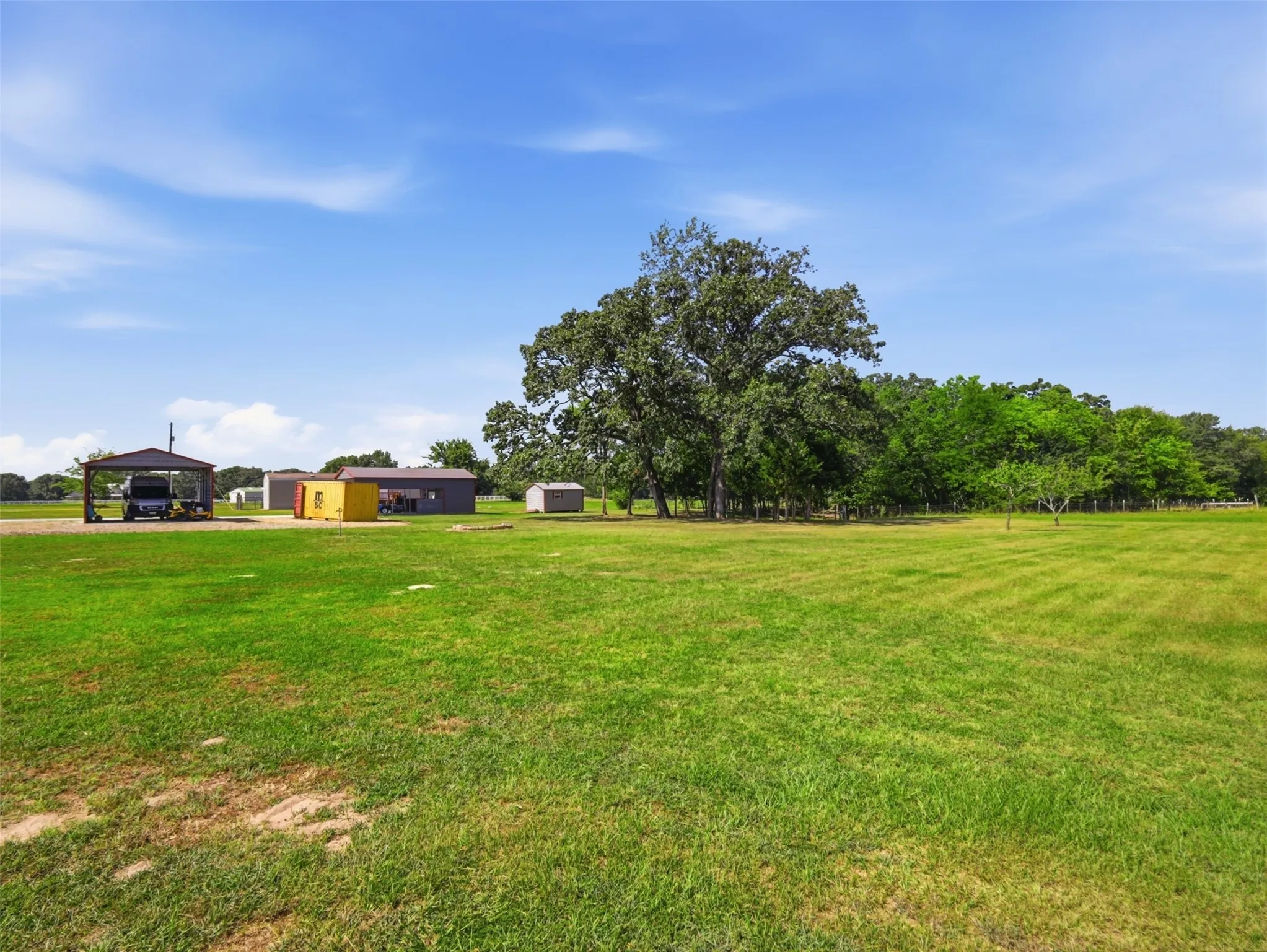 Manufactured Home For Sale in Wood County , 381 County Road 1739, Yantis, Texas 75497, 2 Bedroom, 1 Bathroom, Garage spaces, 784 Sqft, built in 2016, mls#21340702, Real Estate Agent in Yantis, Homes For Sale in Wood county, Homes For Sale in Yantis, Realtor in Yantis Texas, Real Estate Brokerage Independent Realty Texas, Luminita Cordes Realtor