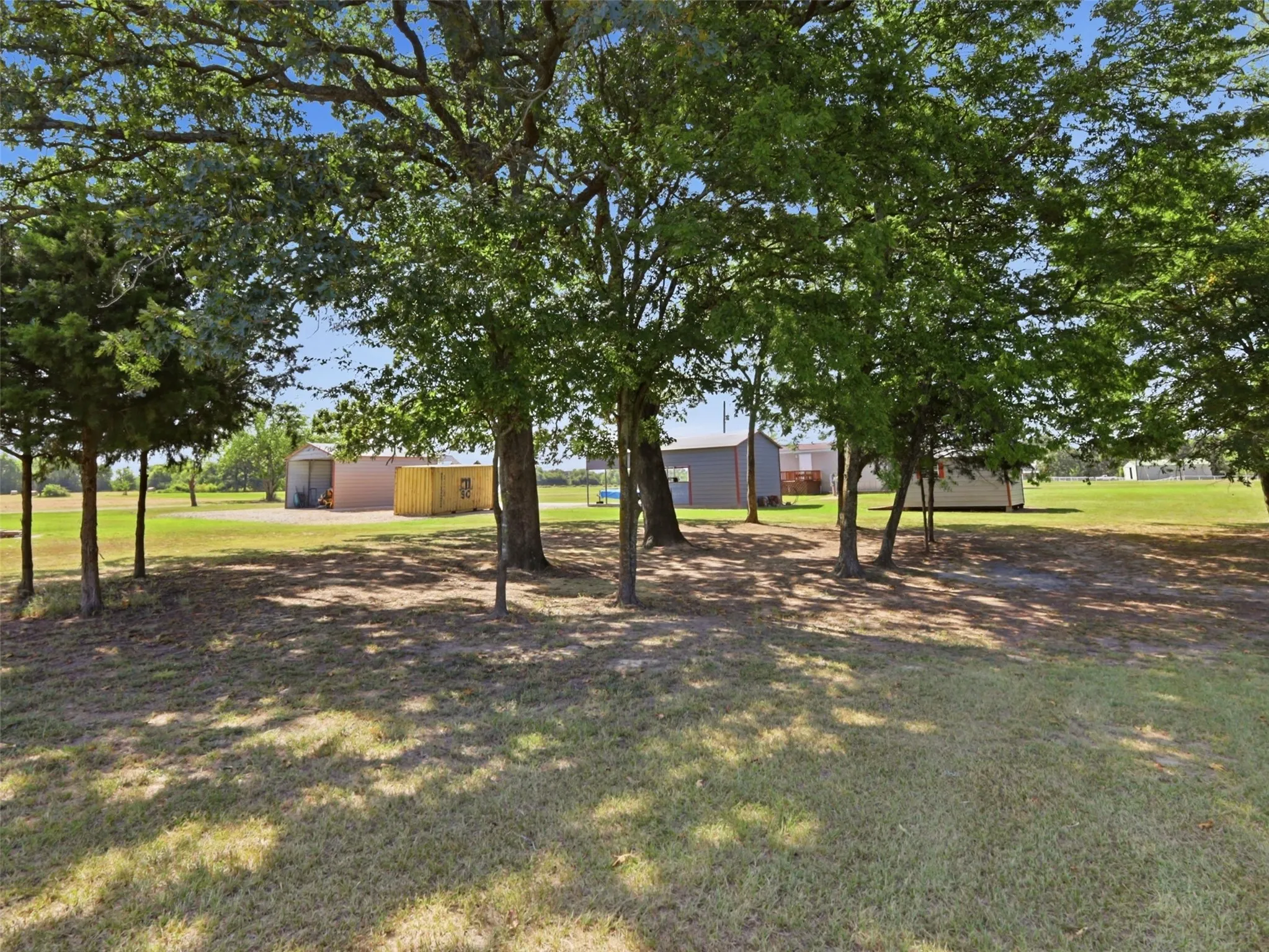 Manufactured Home For Sale in Wood County , 381 County Road 1739, Yantis, Texas 75497, 2 Bedroom, 1 Bathroom, Garage spaces, 784 Sqft, built in 2016, mls#21340702, Real Estate Agent in Yantis, Homes For Sale in Wood county, Homes For Sale in Yantis, Realtor in Yantis Texas, Real Estate Brokerage Independent Realty Texas, Luminita Cordes Realtor