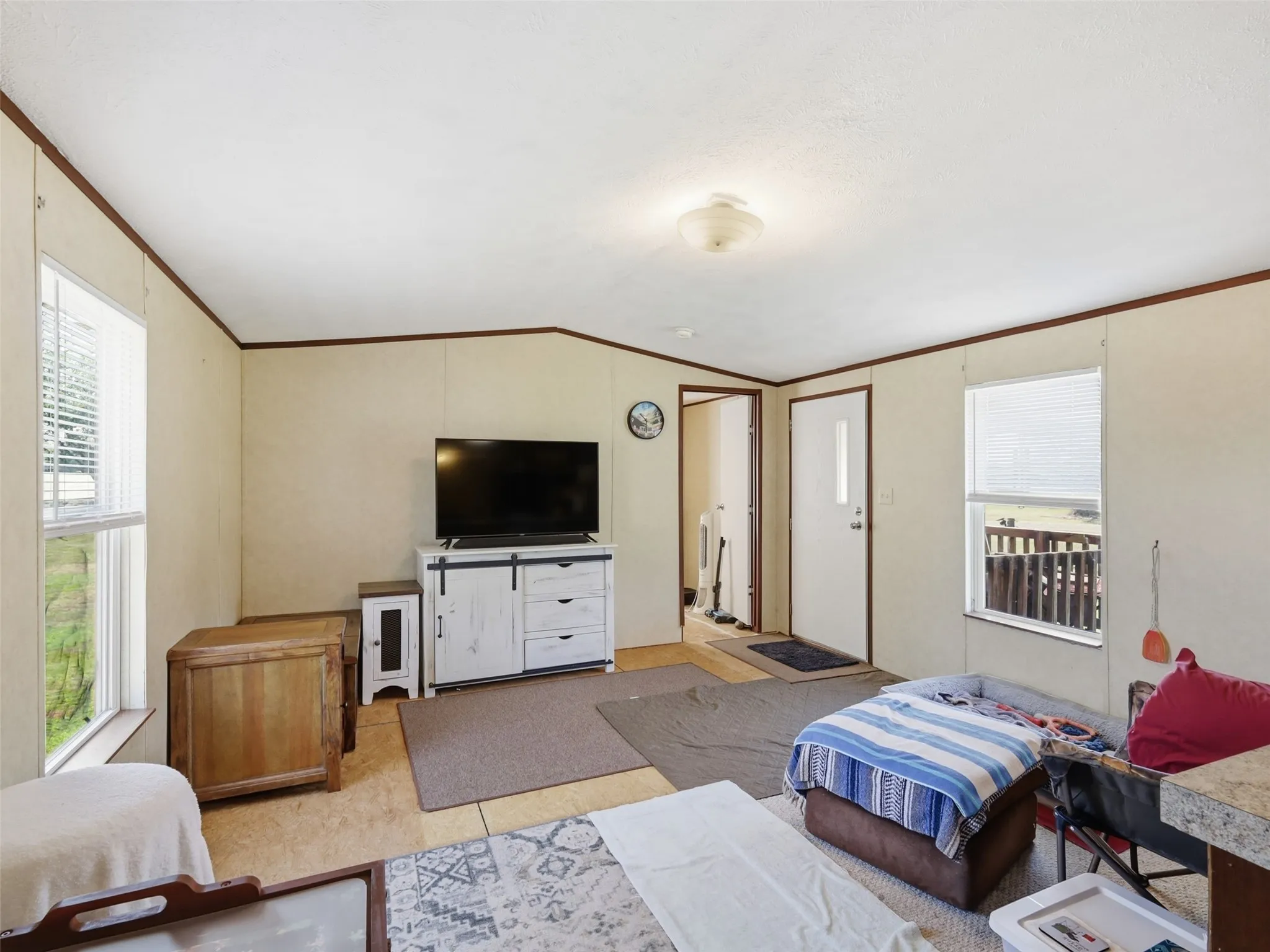 Manufactured Home For Sale in Wood County , 381 County Road 1739, Yantis, Texas 75497, 2 Bedroom, 1 Bathroom, Garage spaces, 784 Sqft, built in 2016, mls#21340702, Real Estate Agent in Yantis, Homes For Sale in Wood county, Homes For Sale in Yantis, Realtor in Yantis Texas, Real Estate Brokerage Independent Realty Texas, Luminita Cordes Realtor