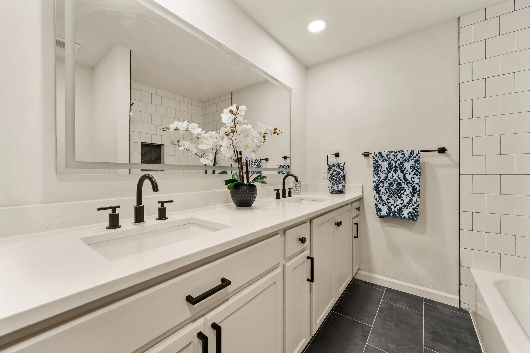 Single Family Residence For Sale in Collin County , 1916 Lake Hill Lane, Plano, Texas 75023, 4 Bedroom, 3 Bathroom, 2 Garage spaces, 2,989 Sqft, built in 1974, Price $699,950, mls#21340275, Real Estate Agent in Plano, Homes For Sale in Collin county, Homes For Sale in Plano, Realtor in Plano Texas, Real Estate Brokerage Independent Realty Texas, Luminita Cordes Realtor