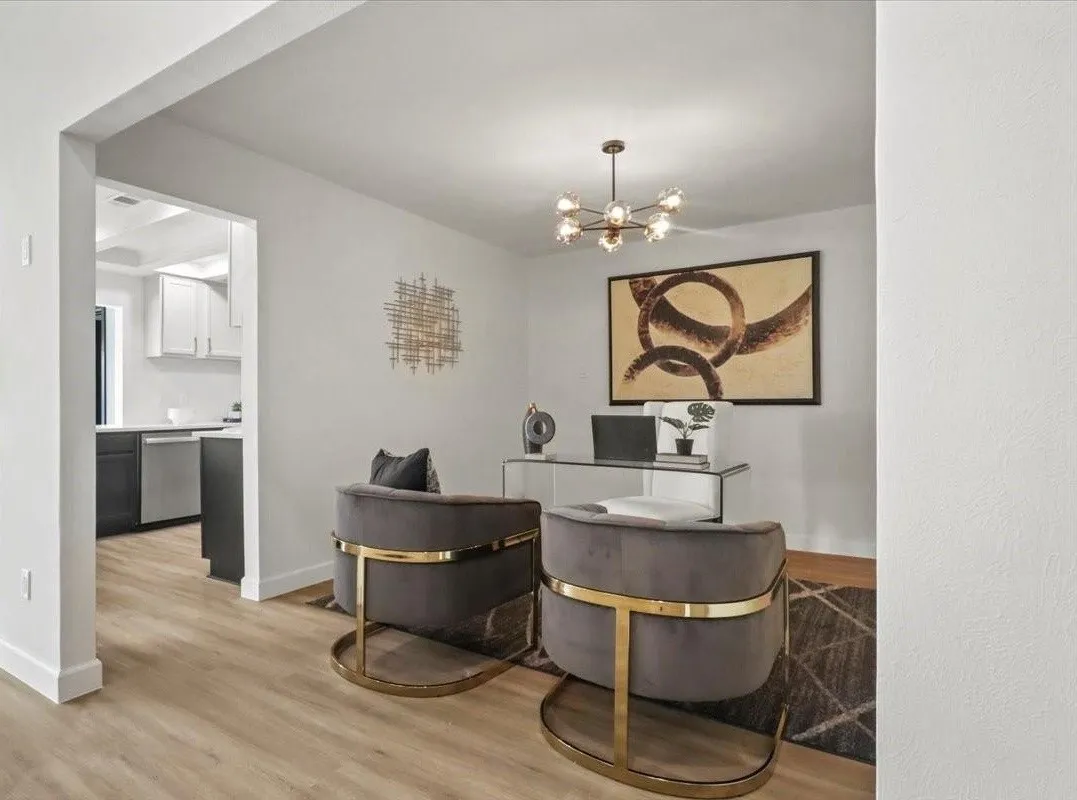 Single Family Residence For Sale in Collin County , 1916 Lake Hill Lane, Plano, Texas 75023, 4 Bedroom, 3 Bathroom, 2 Garage spaces, 2,989 Sqft, built in 1974, Price $699,950, mls#21340275, Real Estate Agent in Plano, Homes For Sale in Collin county, Homes For Sale in Plano, Realtor in Plano Texas, Real Estate Brokerage Independent Realty Texas, Luminita Cordes Realtor