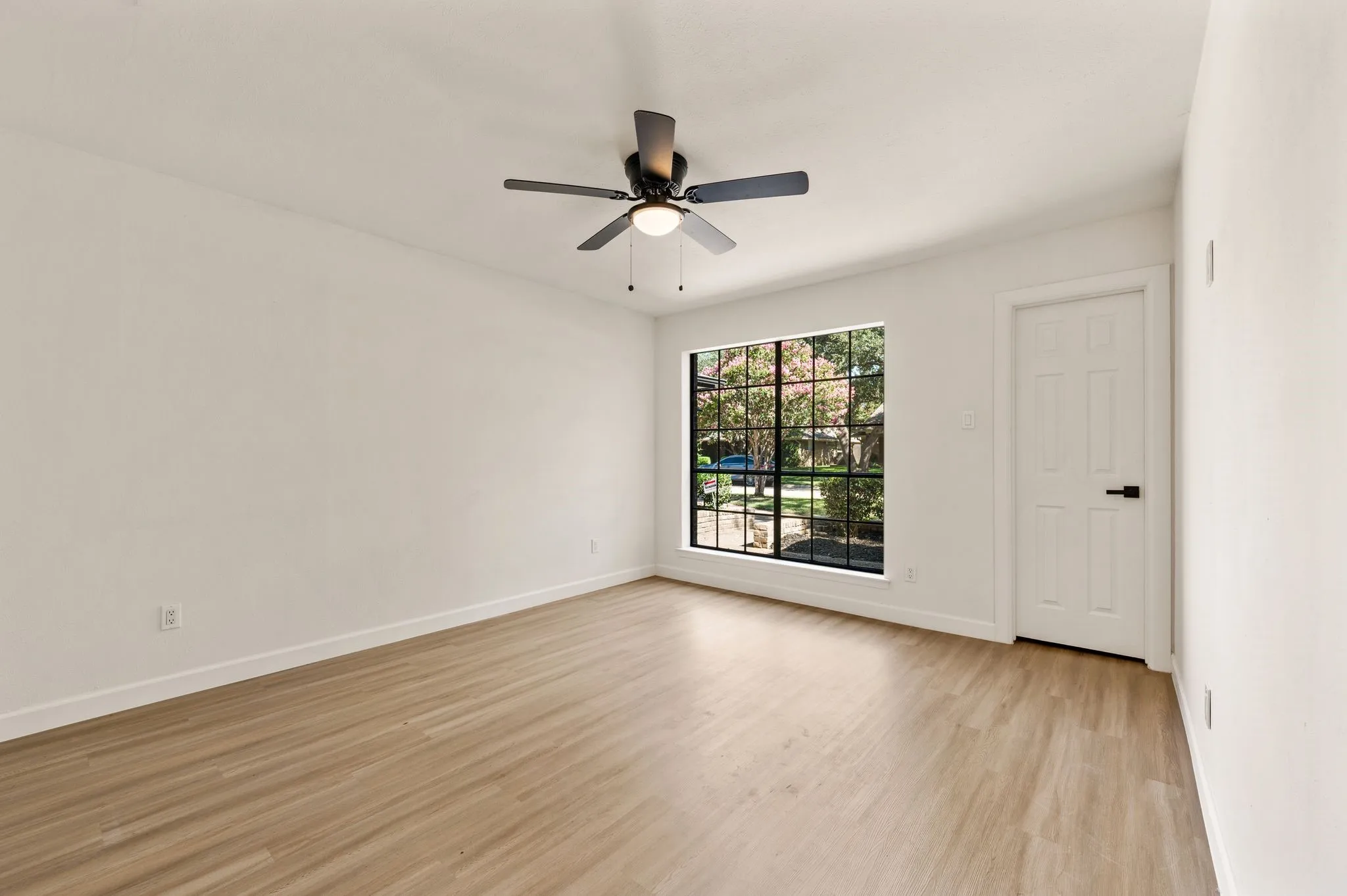 Single Family Residence For Sale in Collin County , 1916 Lake Hill Lane, Plano, Texas 75023, 4 Bedroom, 3 Bathroom, 2 Garage spaces, 2,989 Sqft, built in 1974, Price $699,950, mls#21340275, Real Estate Agent in Plano, Homes For Sale in Collin county, Homes For Sale in Plano, Realtor in Plano Texas, Real Estate Brokerage Independent Realty Texas, Luminita Cordes Realtor