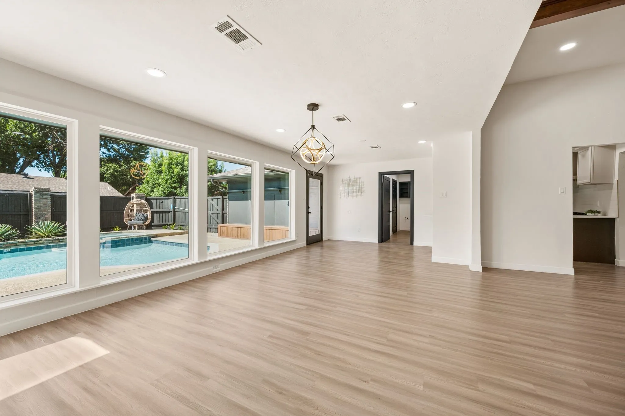 Single Family Residence For Sale in Collin County , 1916 Lake Hill Lane, Plano, Texas 75023, 4 Bedroom, 3 Bathroom, 2 Garage spaces, 2,989 Sqft, built in 1974, Price $699,950, mls#21340275, Real Estate Agent in Plano, Homes For Sale in Collin county, Homes For Sale in Plano, Realtor in Plano Texas, Real Estate Brokerage Independent Realty Texas, Luminita Cordes Realtor